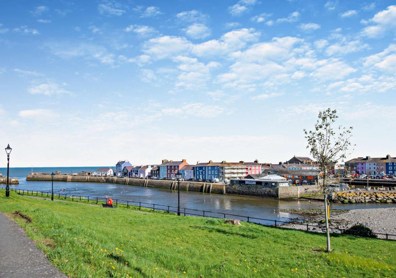 3 Bed in Aberaeron oc-b27954