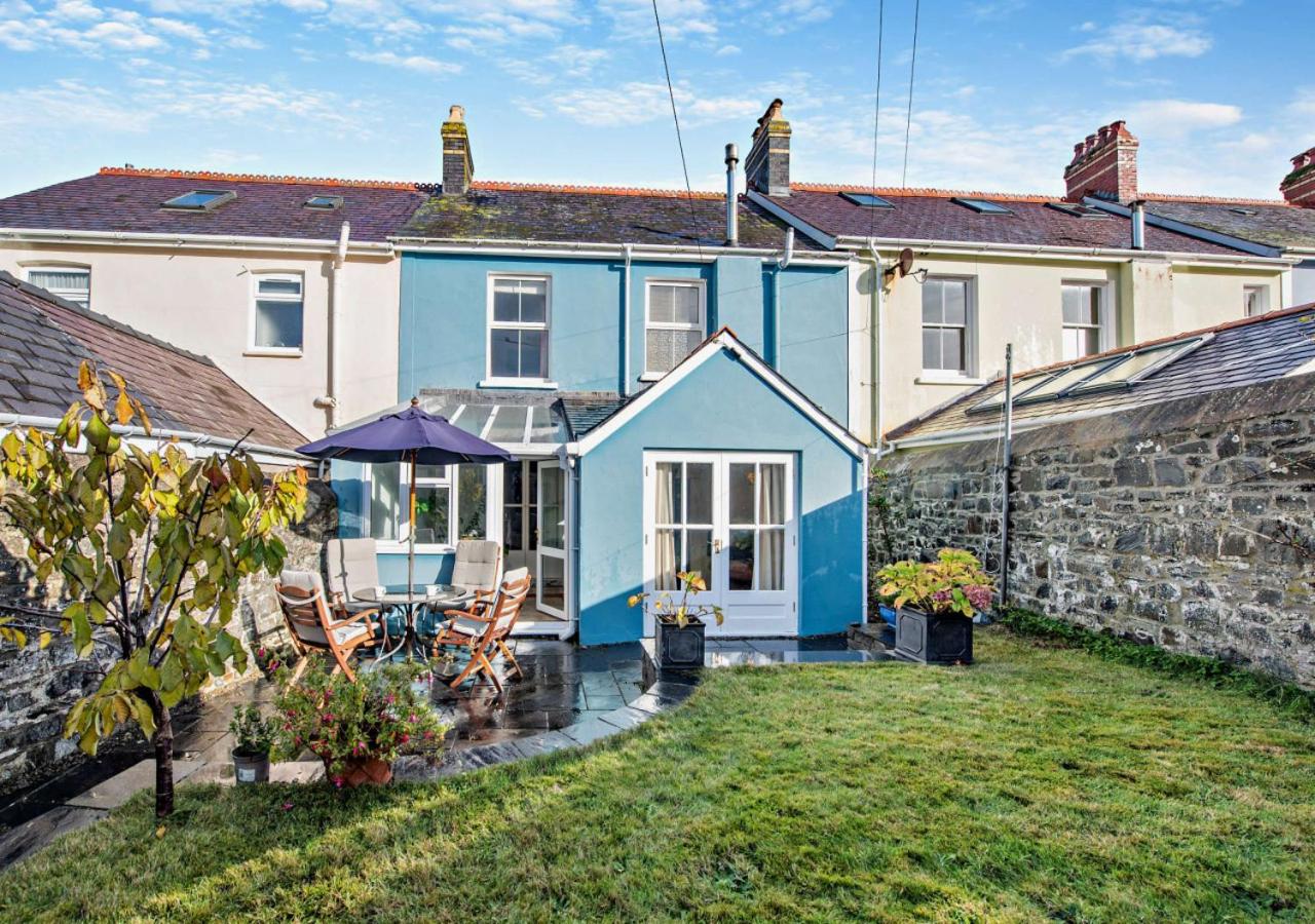 3 Bed in Aberaeron oc-b27954