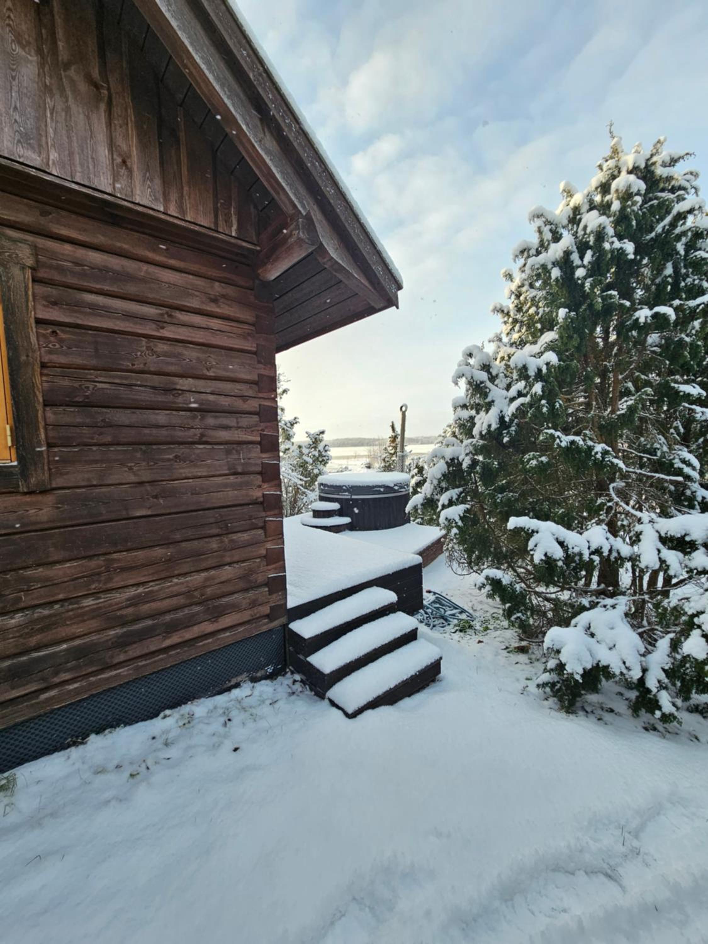 Puulaiu kõrts majutus