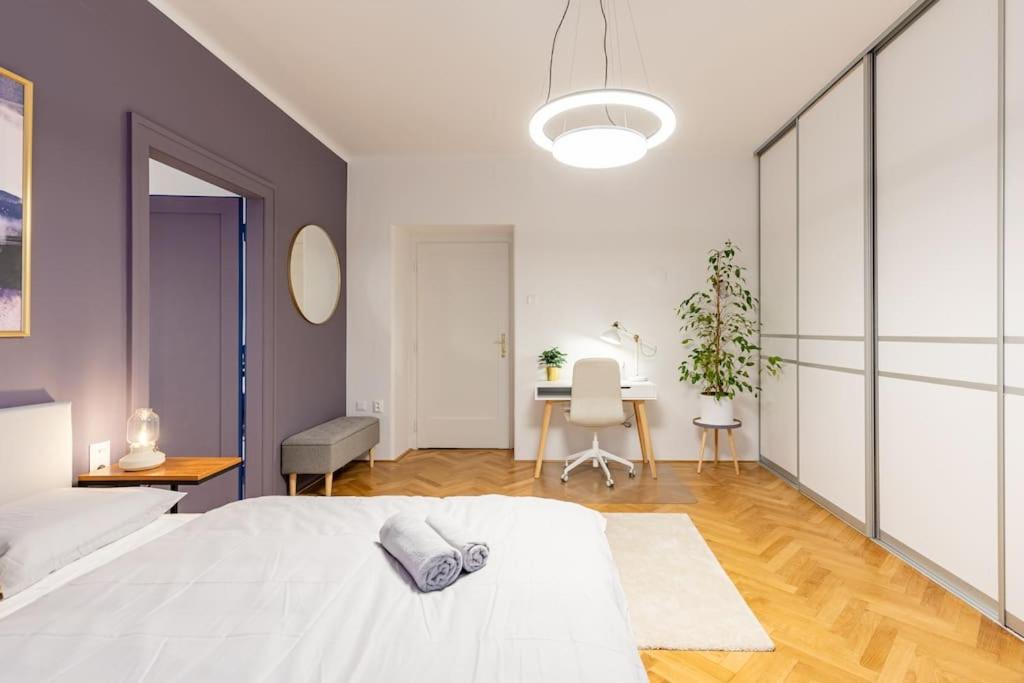 Luxury Apartment on Wilsonova, close to City Center