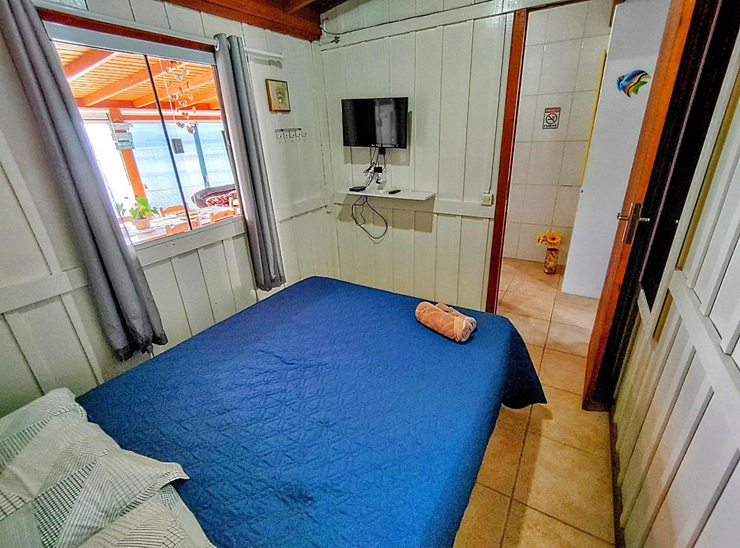Casa charmosa pé na areia por do sol