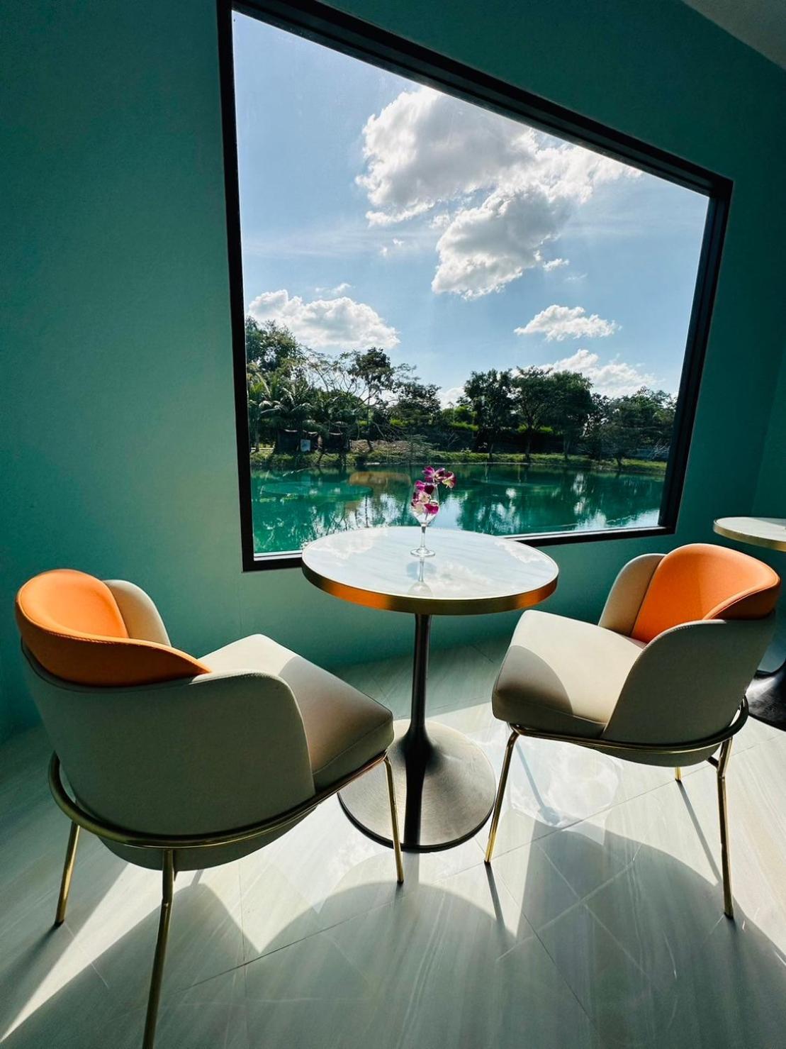 The Kiri Villas Resort