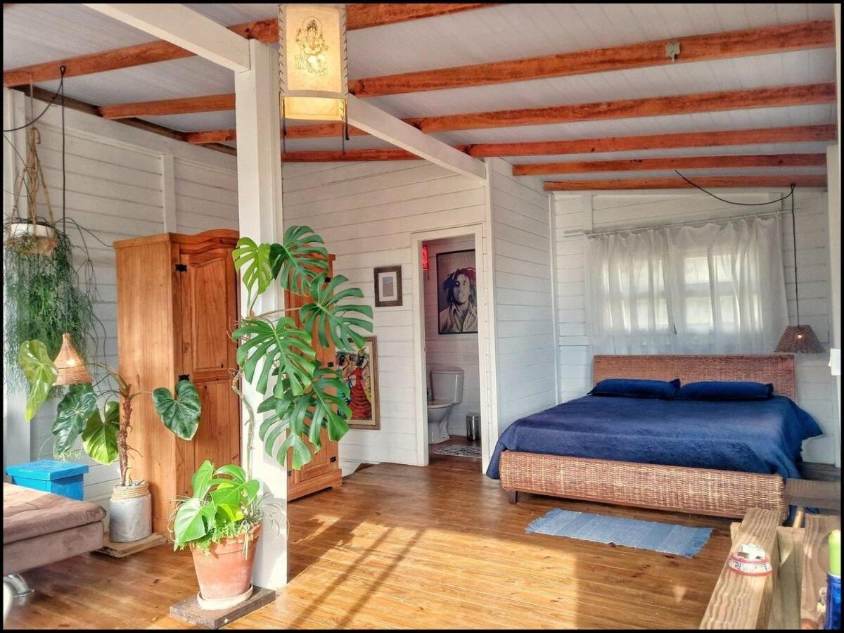 Cabana com vista mar, nascer do sol e lua cheia