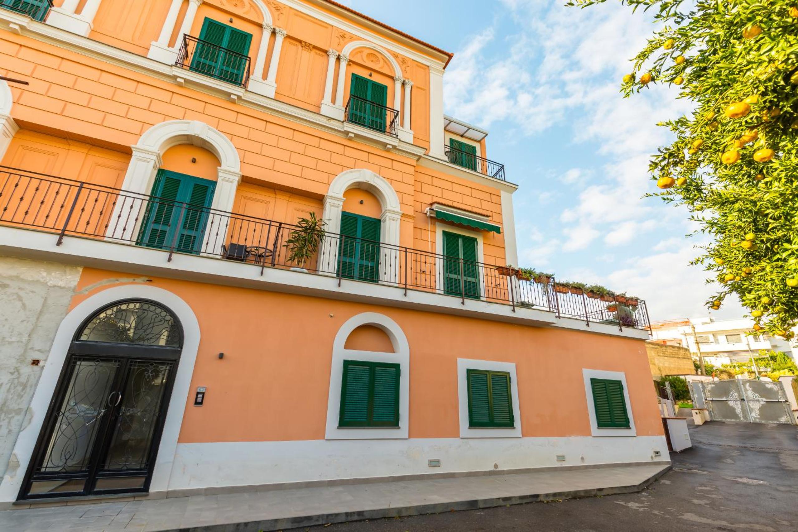 Nisida View Apartment by Wonderful Italy view 3