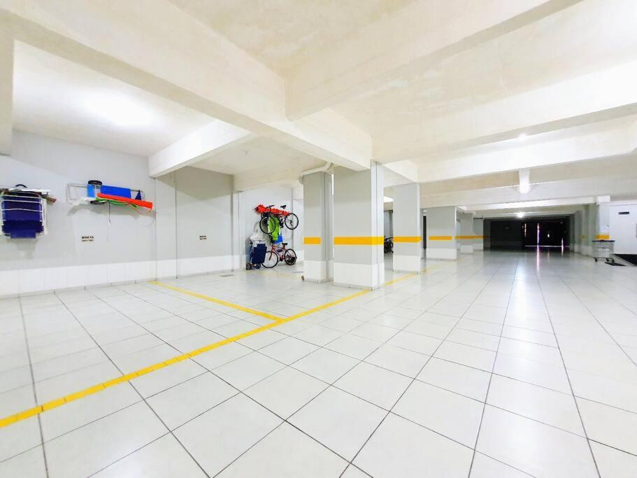 Belo apartamento com vista mar.