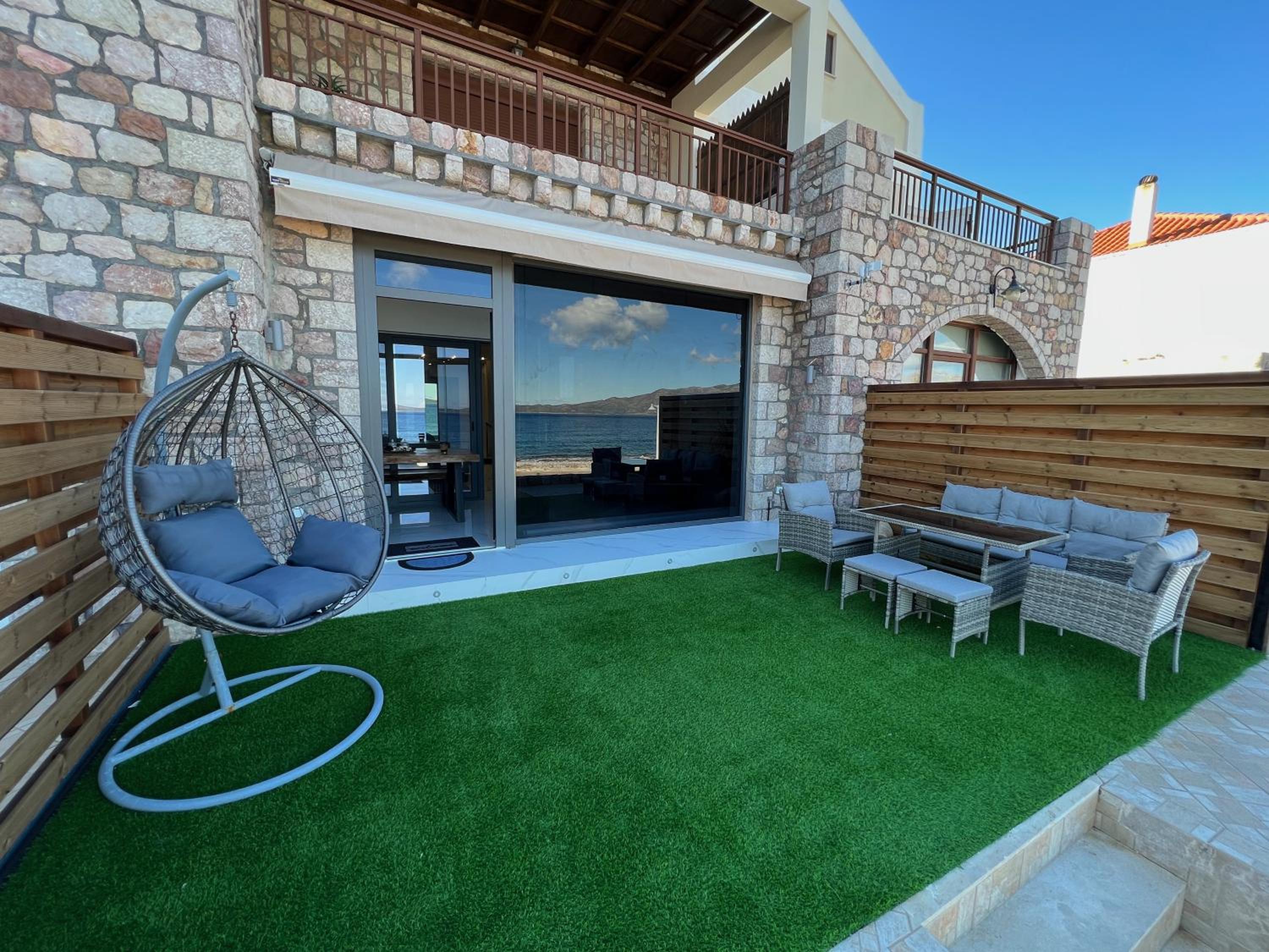 Seafront Luxury Suite with Jacuzzi & Sauna view 2