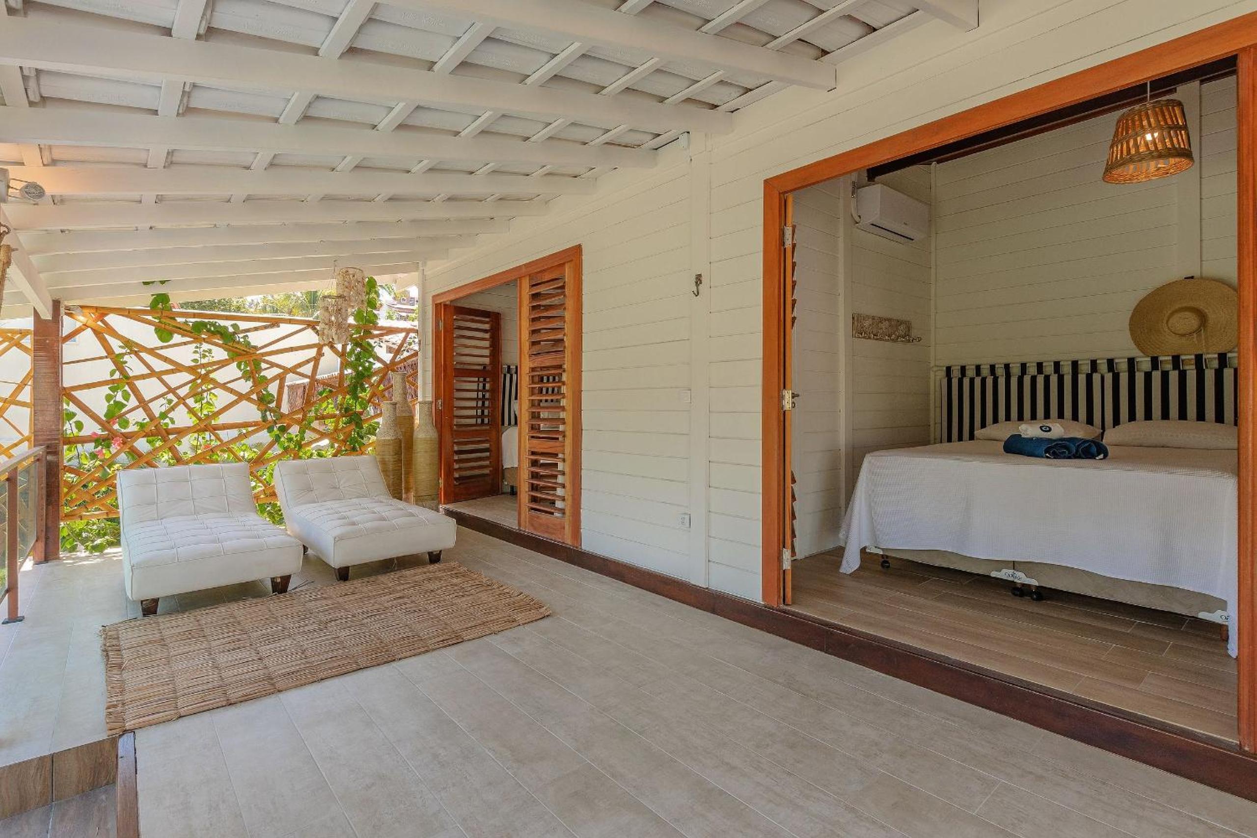Casa Salt Bangalô em Porto das Dunas por Carpediem