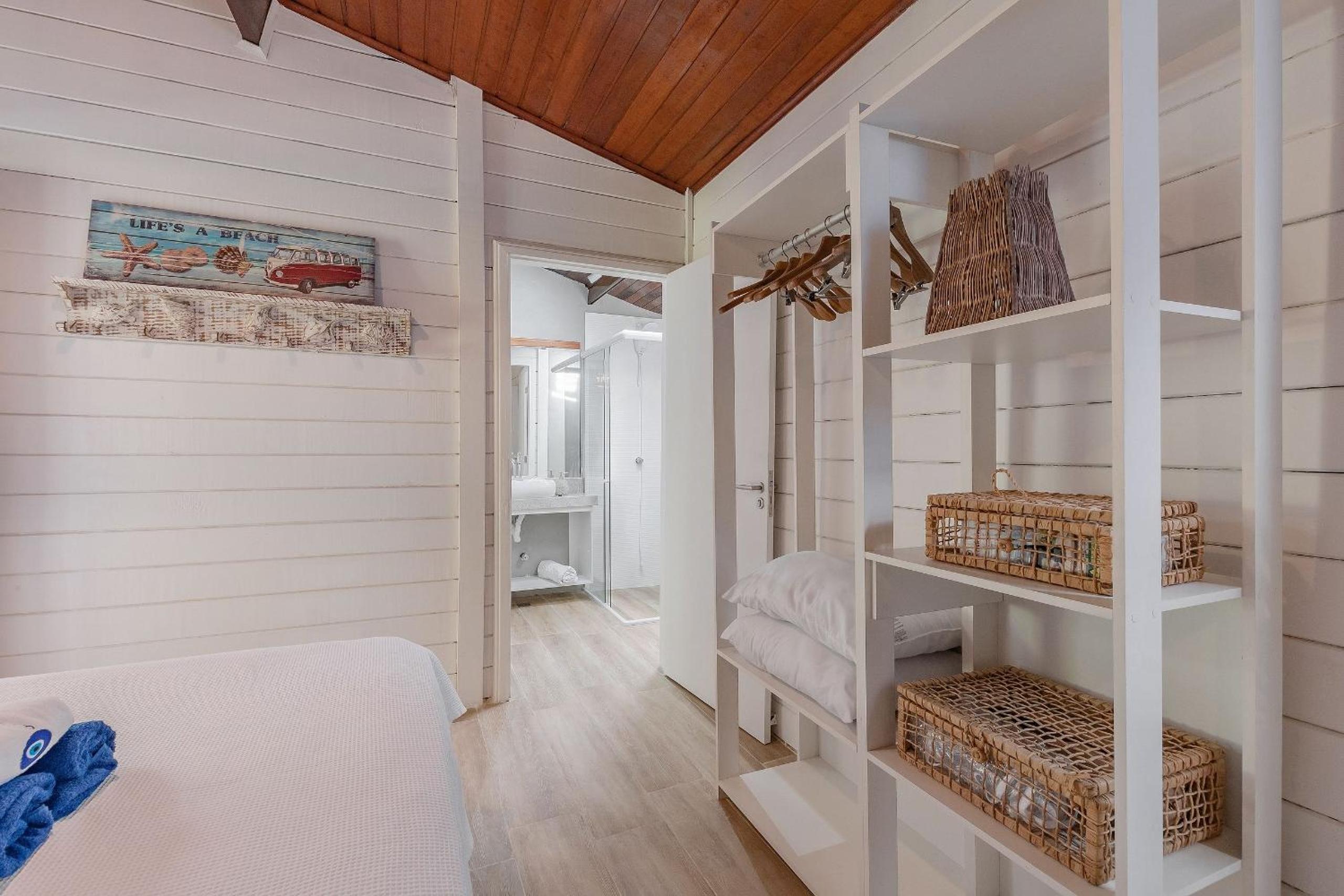 Casa Salt Bangalô em Porto das Dunas por Carpediem