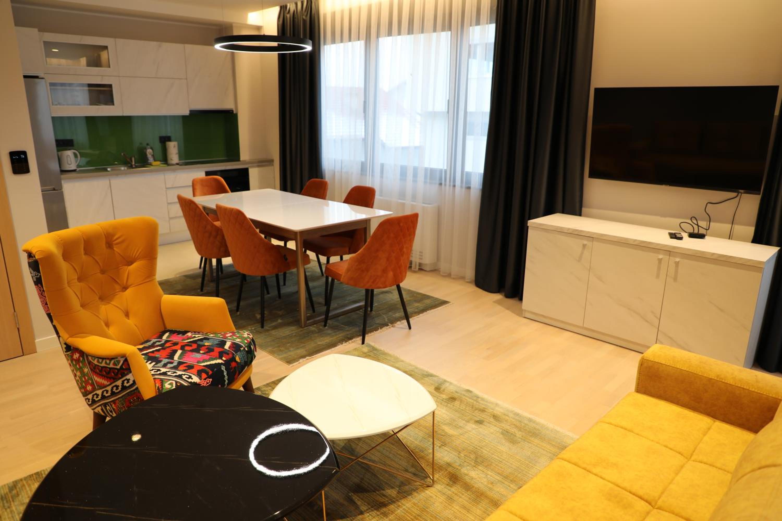 Moaline Apartments, free parking