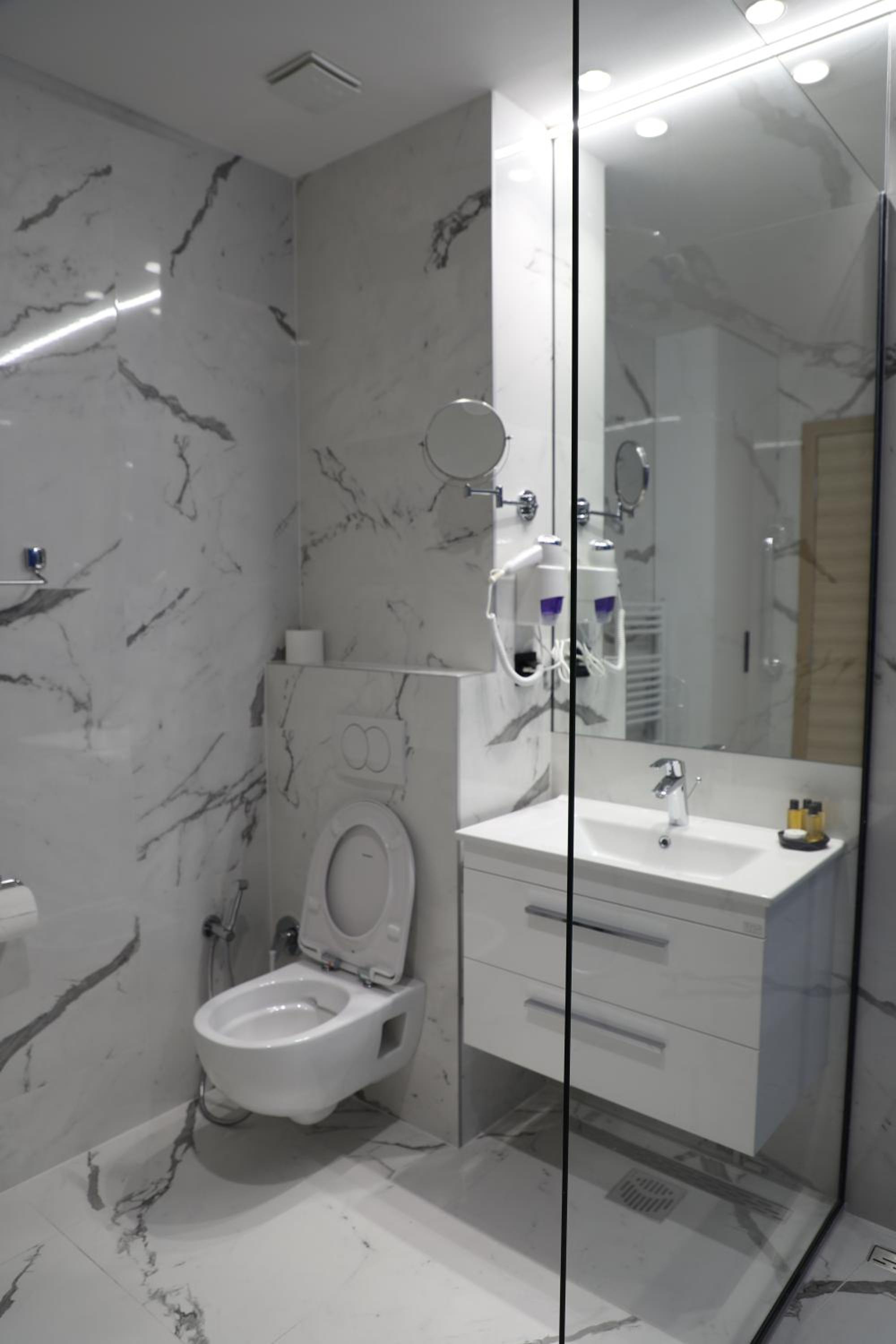 Moaline Apartments, free parking