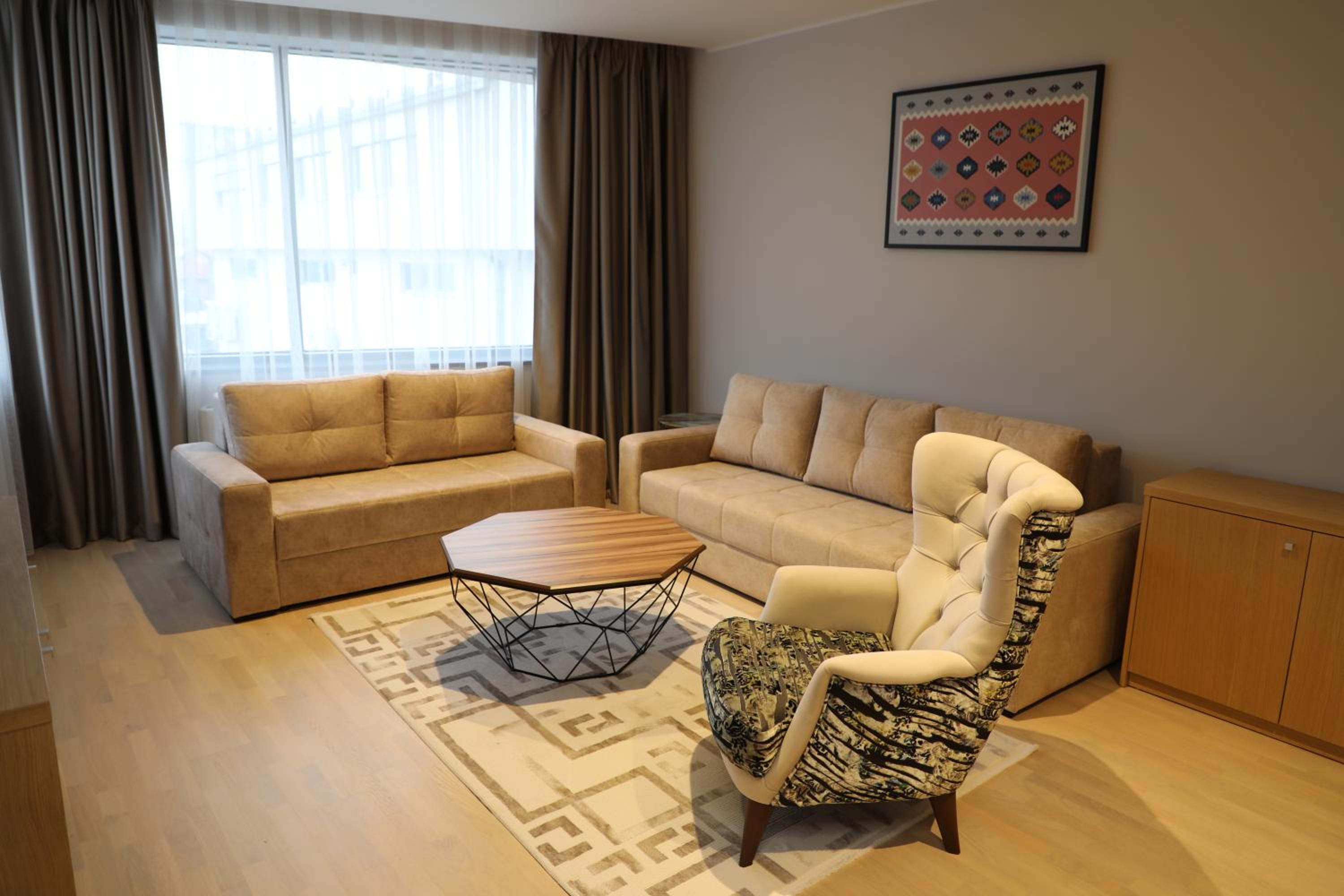 Moaline Apartments, free parking