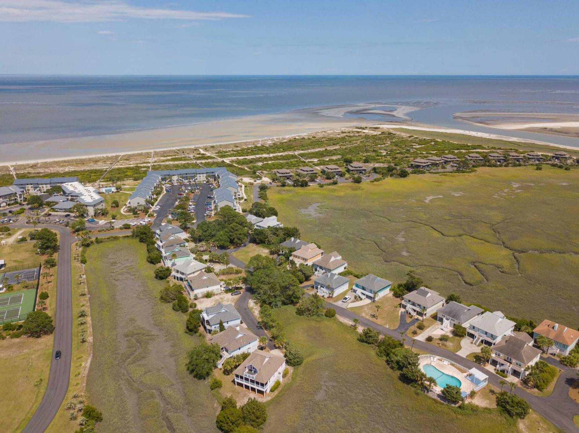 New Listing! 4BR on Harbor Island view 4