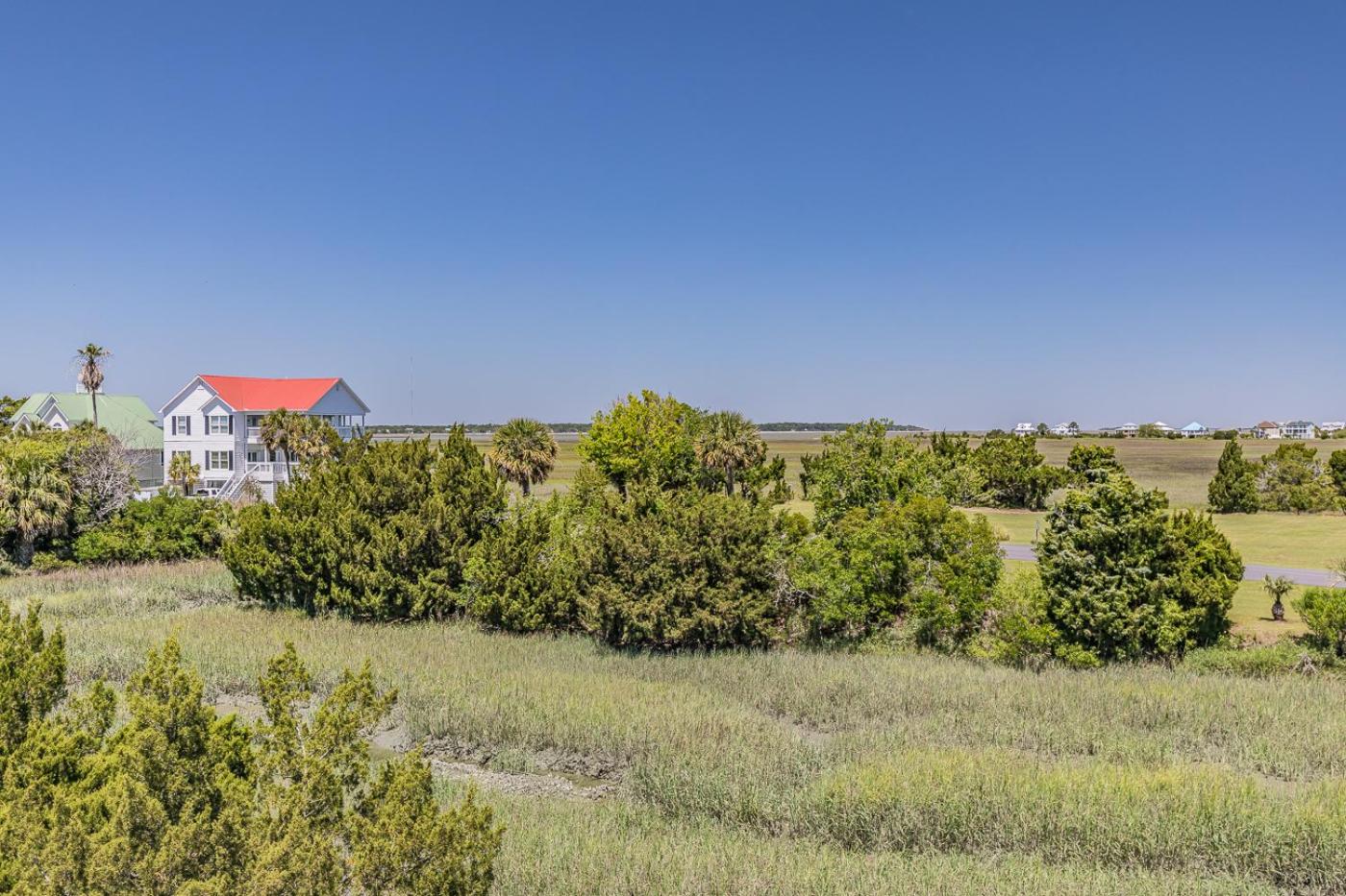 New Listing! 4BR on Harbor Island view 5