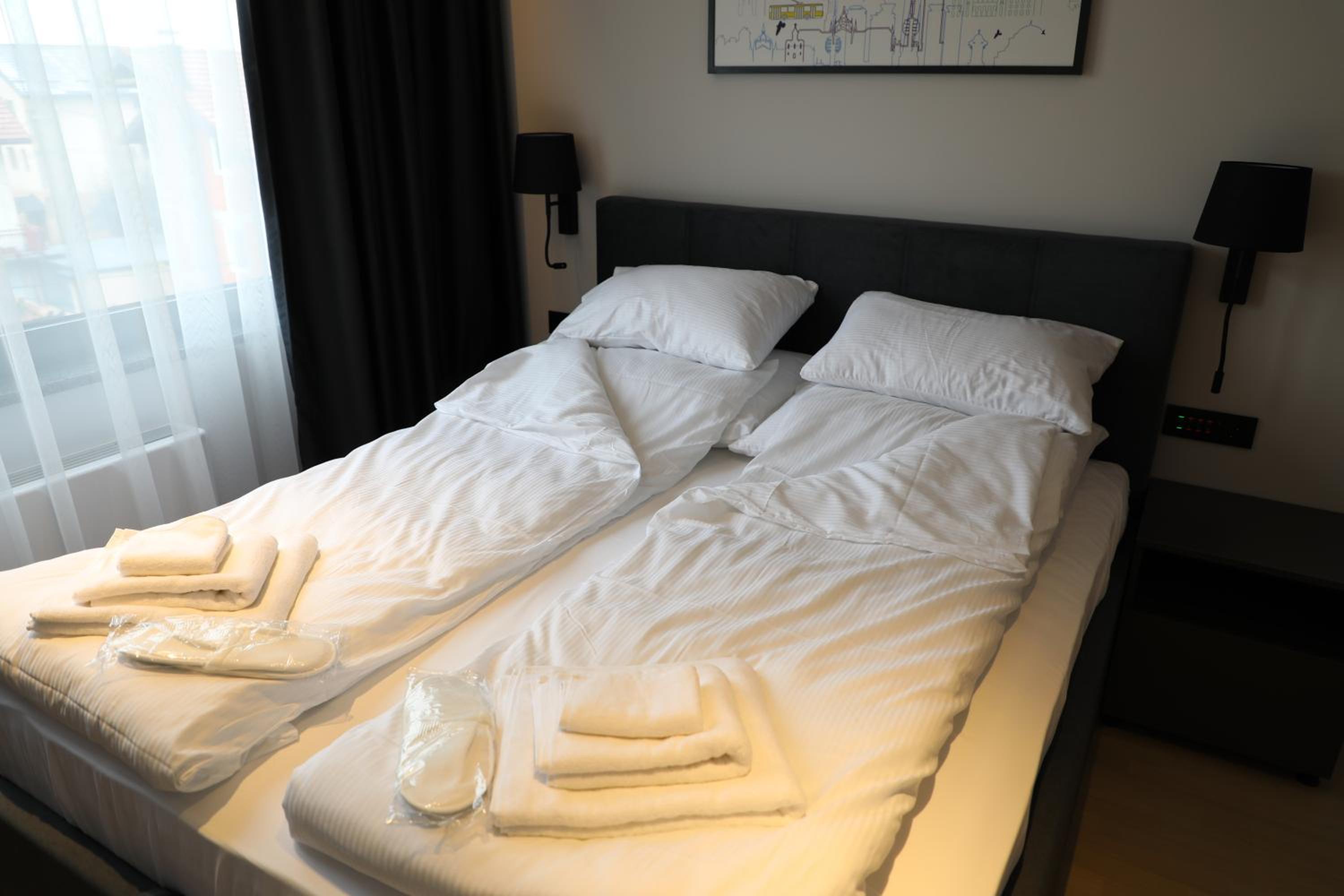 Moaline Apartments, free parking