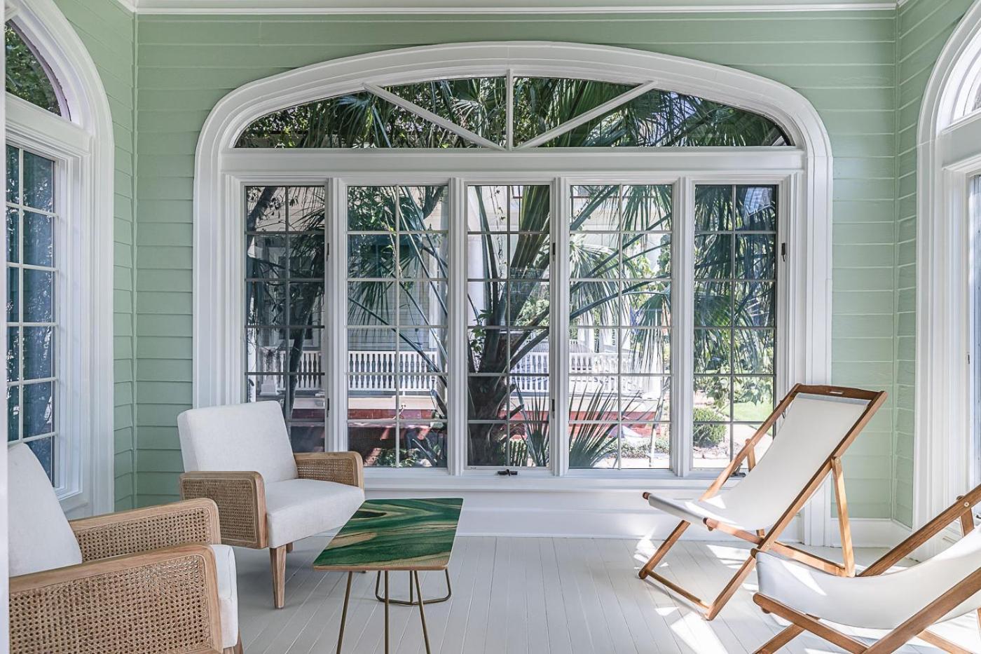 Historic Home Overlooking the Beaufort River Located on Bay St - Sleeps 10 view 3