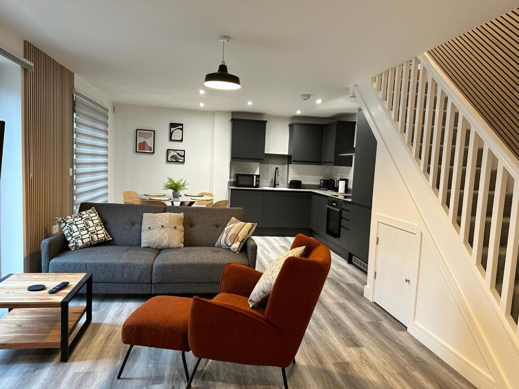 **1 Ashbrook Margaret - luxury one bedroom** view 3