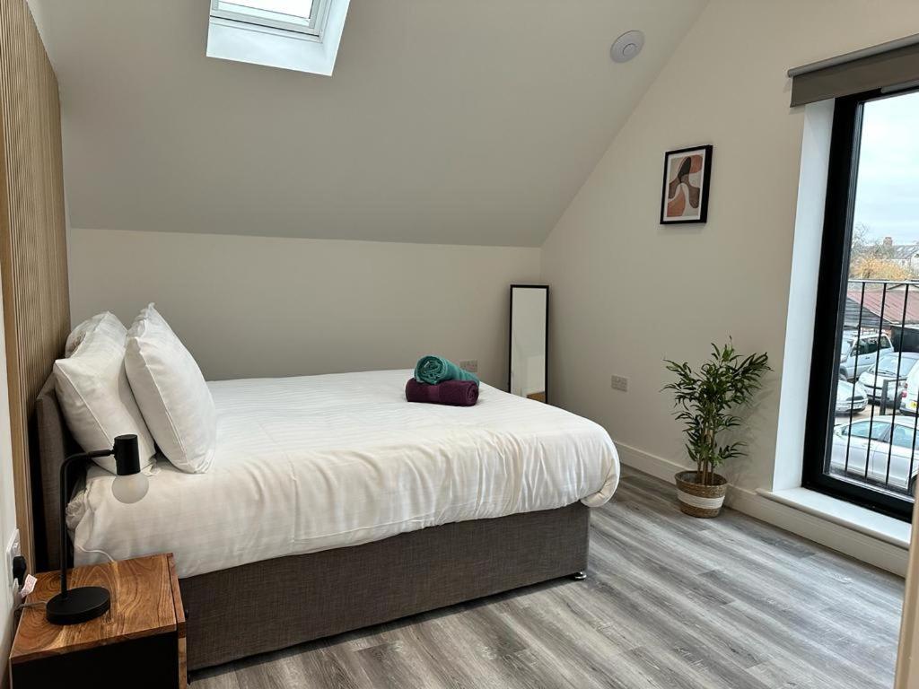 **1 Ashbrook Margaret - luxury one bedroom** view 4