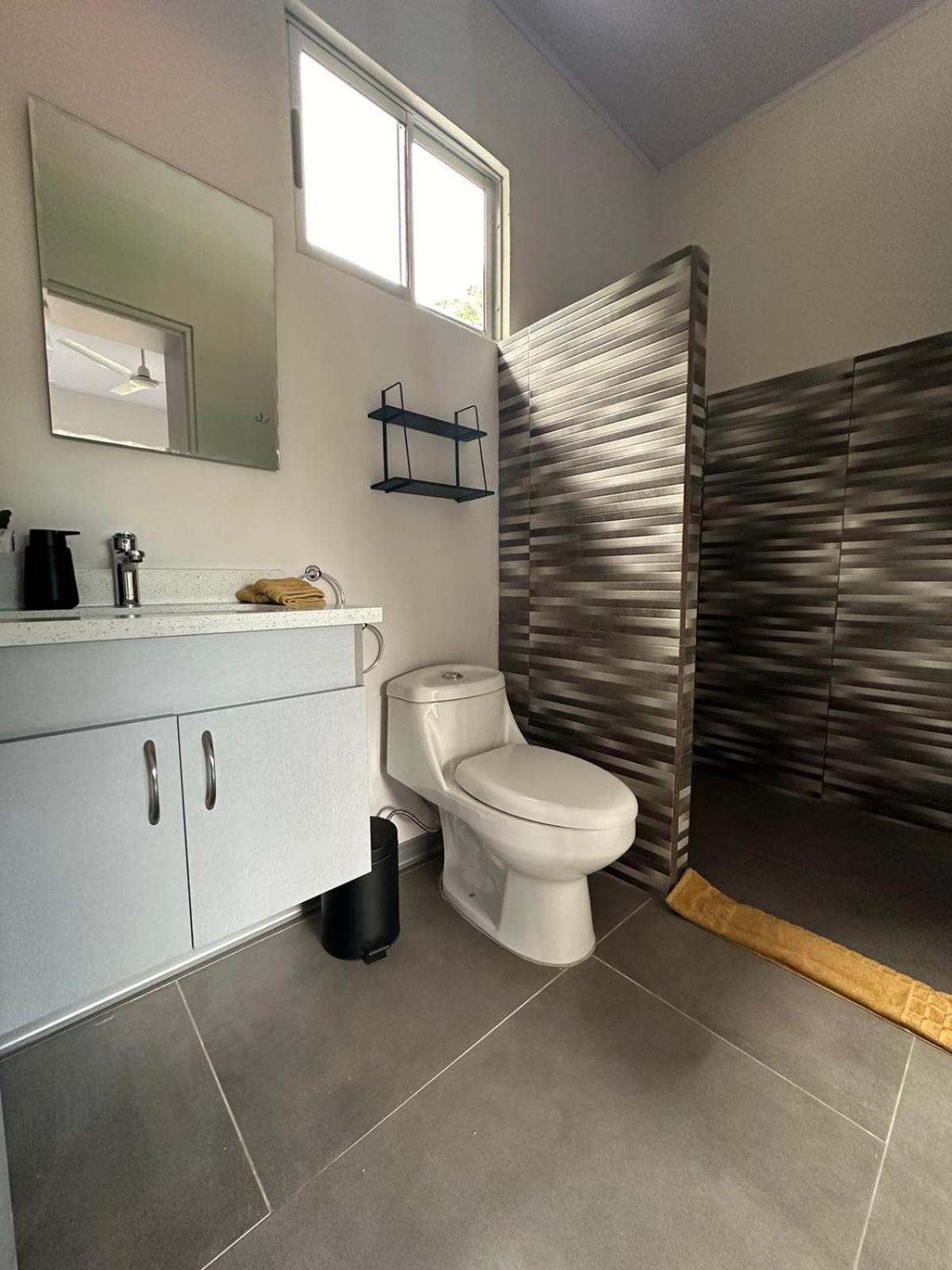 CASA MARIPOSA en Punta Leona a 500 metros de la playa FULL EQUIPADA Espacio y precio a tu medida Posibilidad de alquilar la casa entera, dos apartamentos a