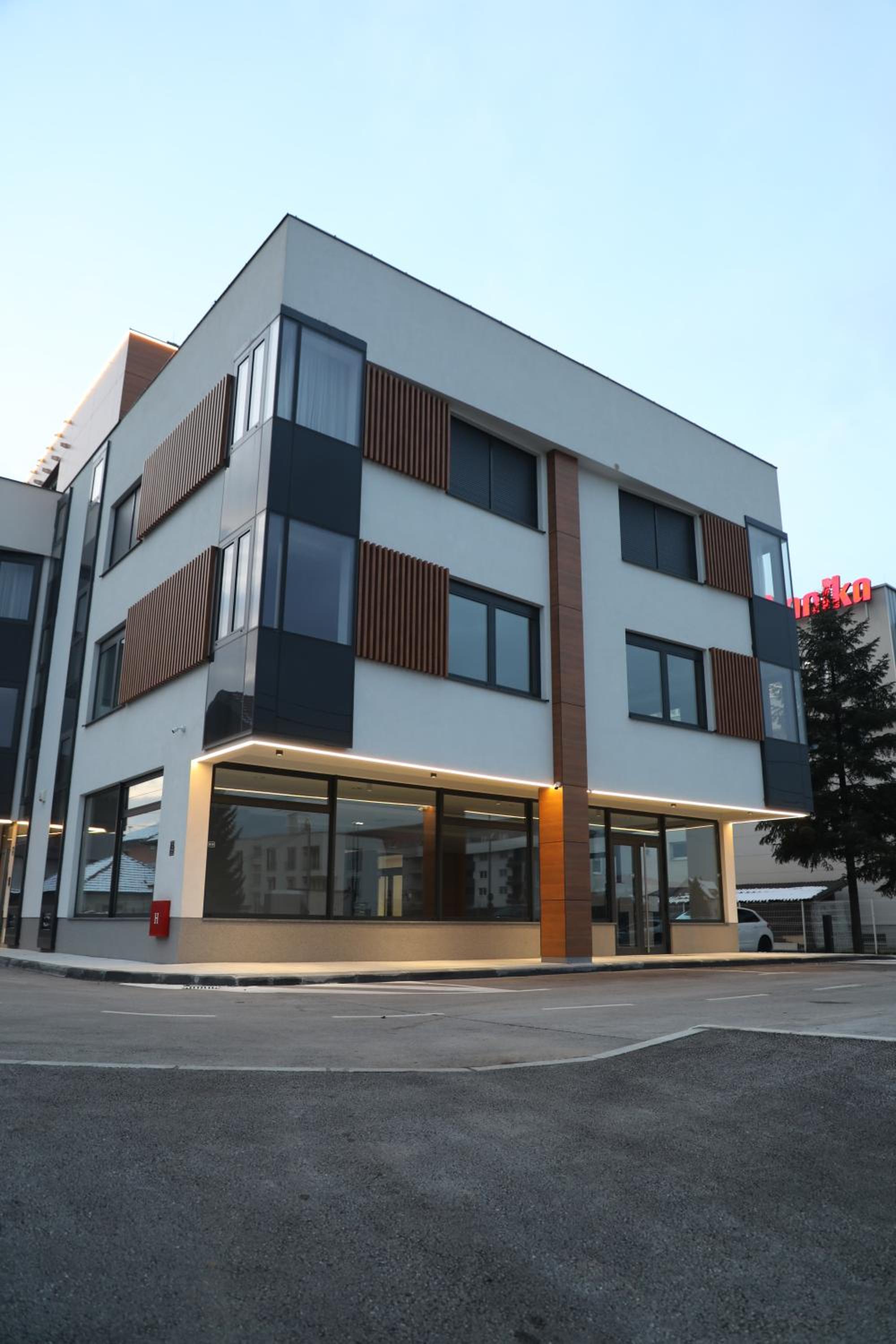 Moaline Apartments, free parking