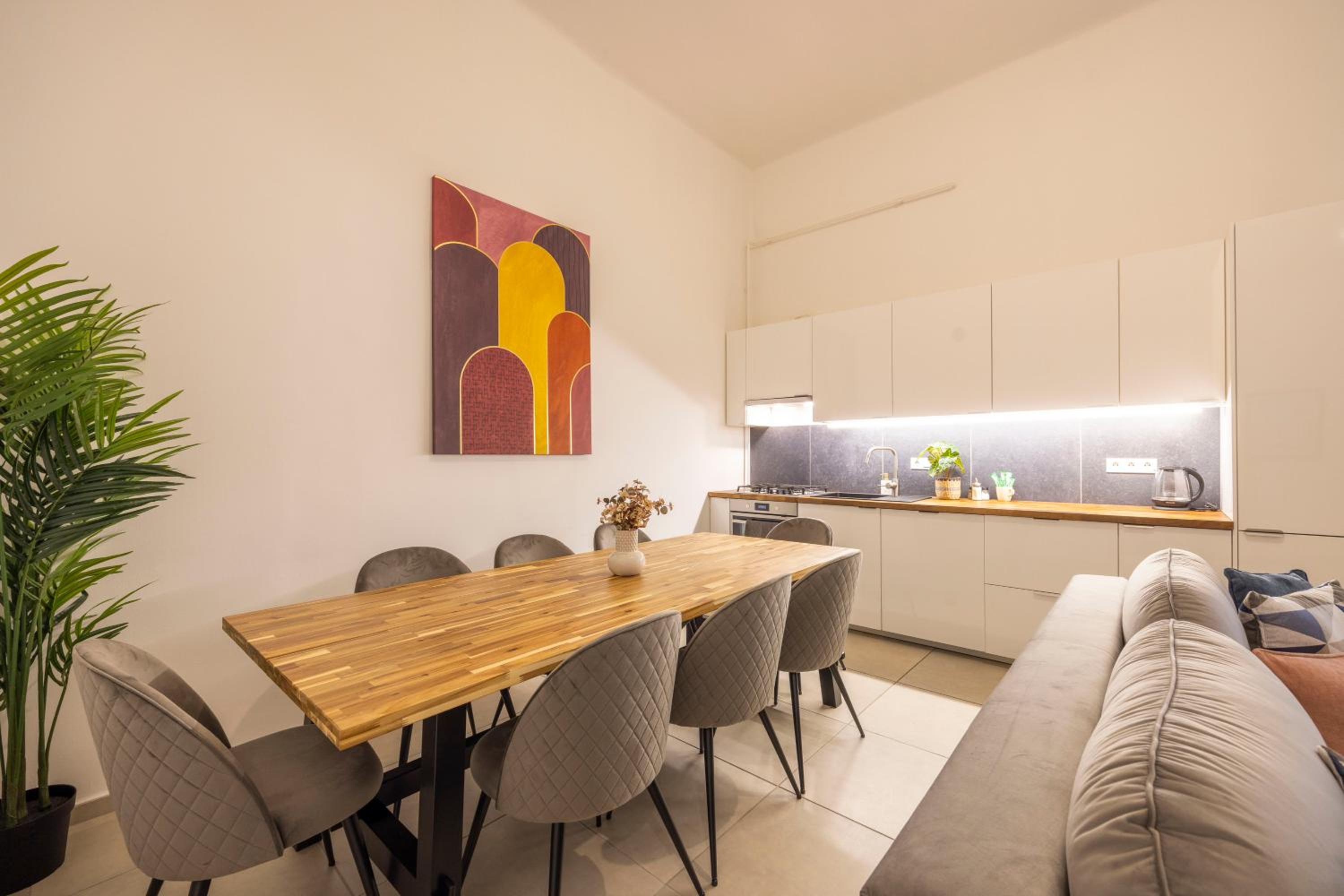 Exclusive Central Grand Residence in the Heart of Budapest view 5