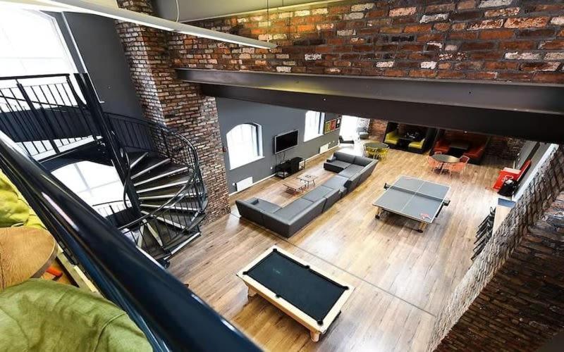 lounge