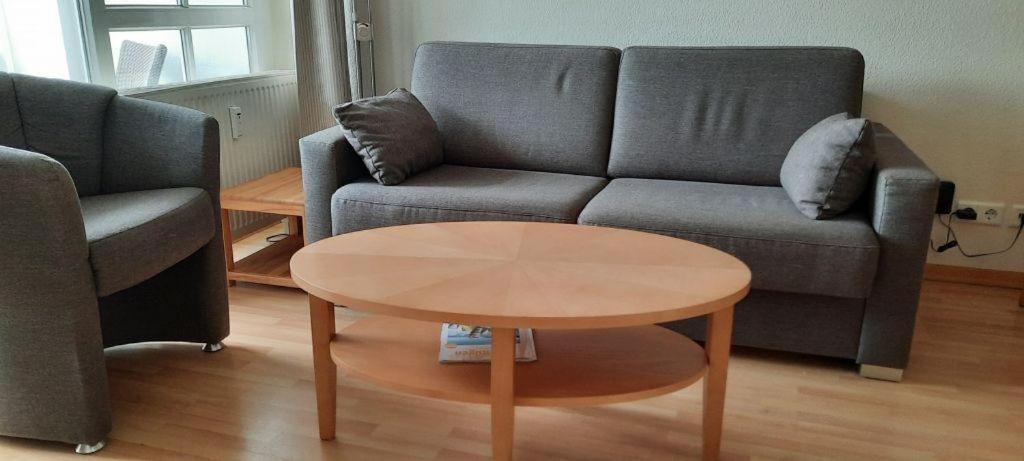 2-Zimmer-Ferienwohnung-in-Sellin-auf-Ruegen-direkt-an-der-Seeparkpromenade
