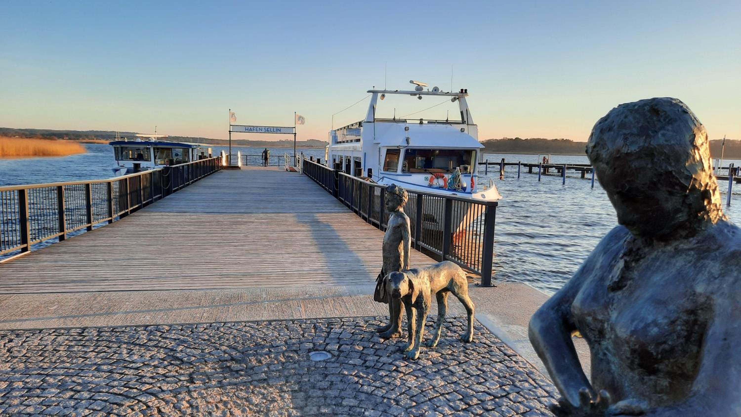 2-Zimmer-Ferienwohnung-in-Sellin-auf-Ruegen-direkt-an-der-Seeparkpromenade