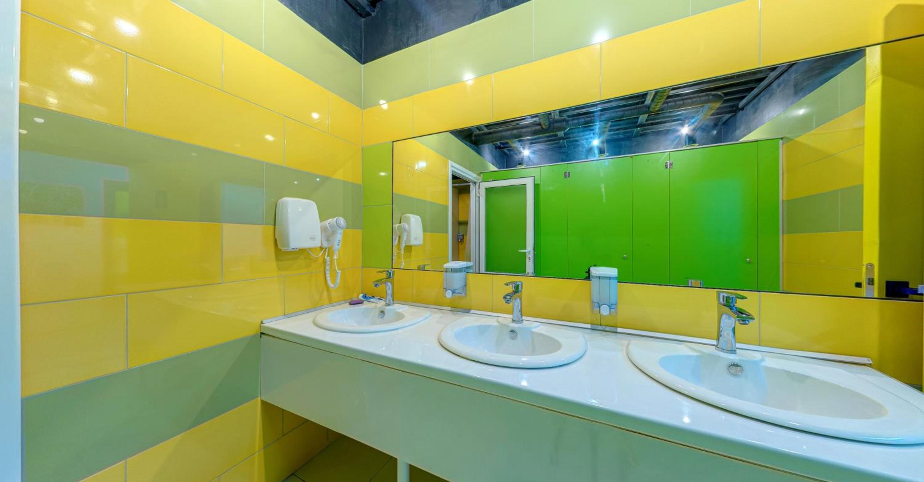 Green Cube Capsule Hostel