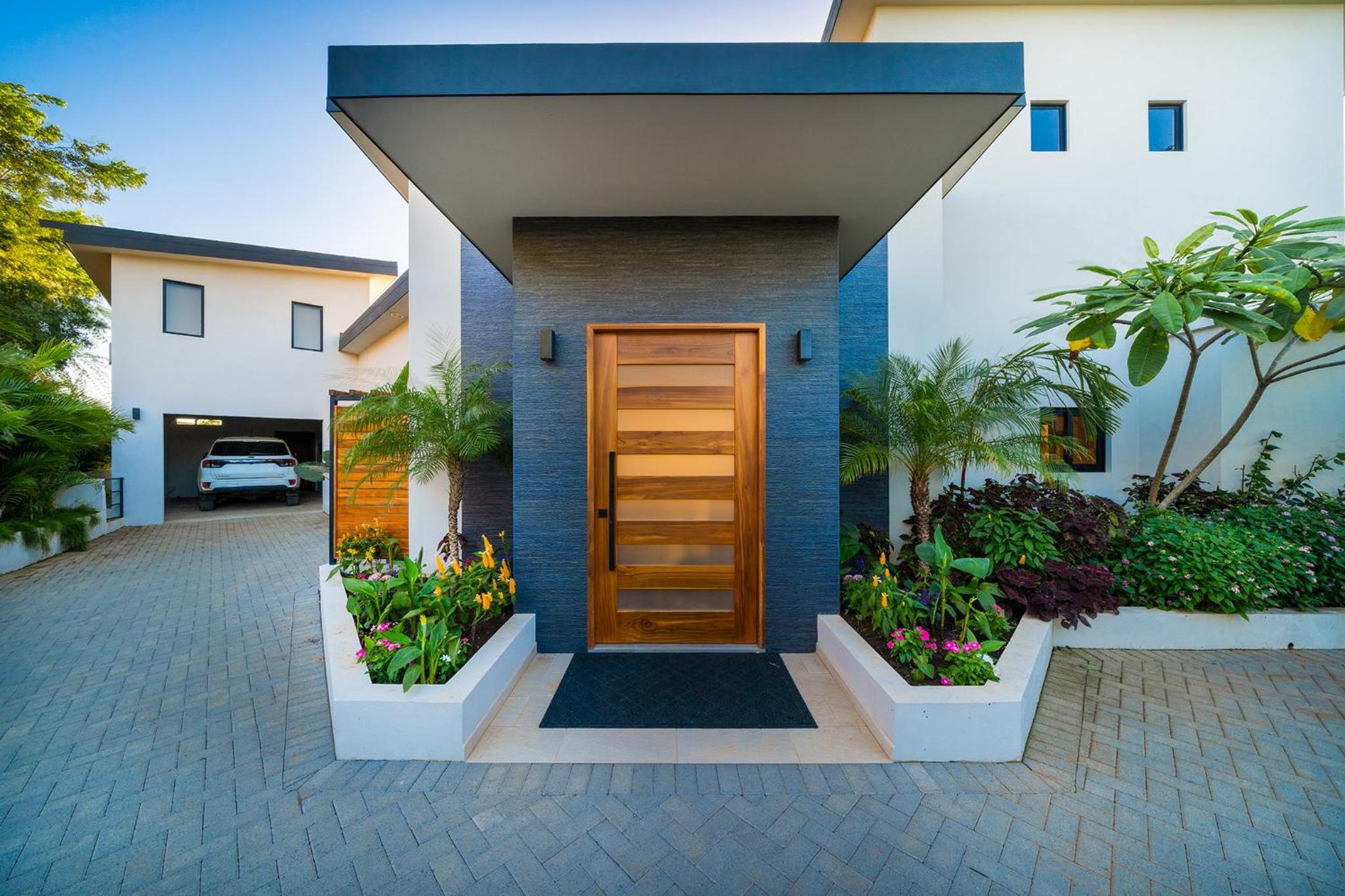 Villa Vista Pacifico - Serene Villa, Ocean View Pool, Rooftop Deck, 5 BR