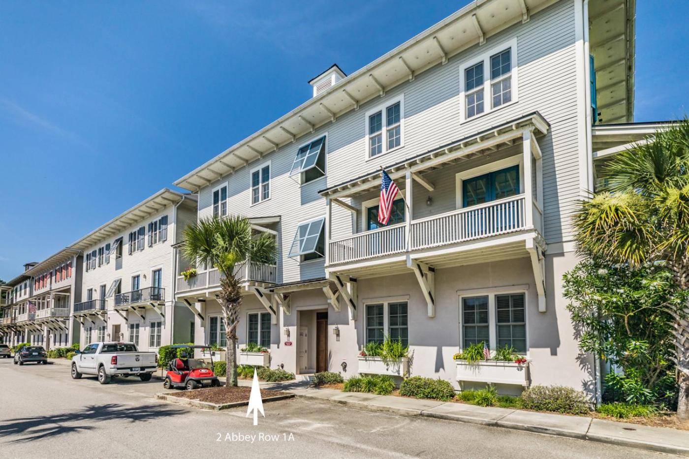 New Listing! Habersham Flat - Sleeps 4 Walking Distance to Pool and Market St view 3