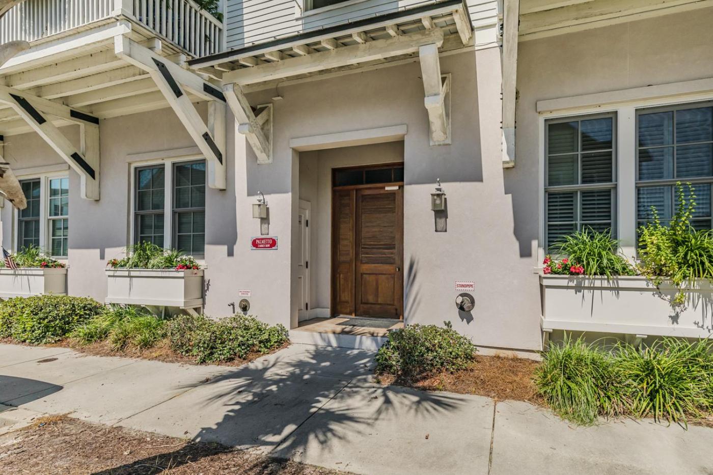 New Listing! Habersham Flat - Sleeps 4 Walking Distance to Pool and Market St view 4