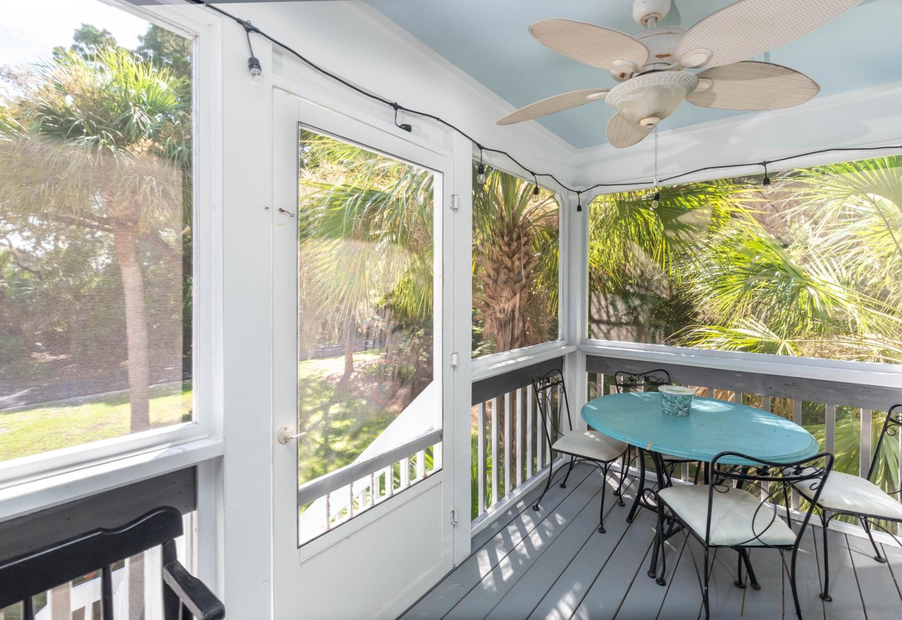 New Listing! Sleeps 10 on Harbor Island - Golf Cart Available for Rent view 5