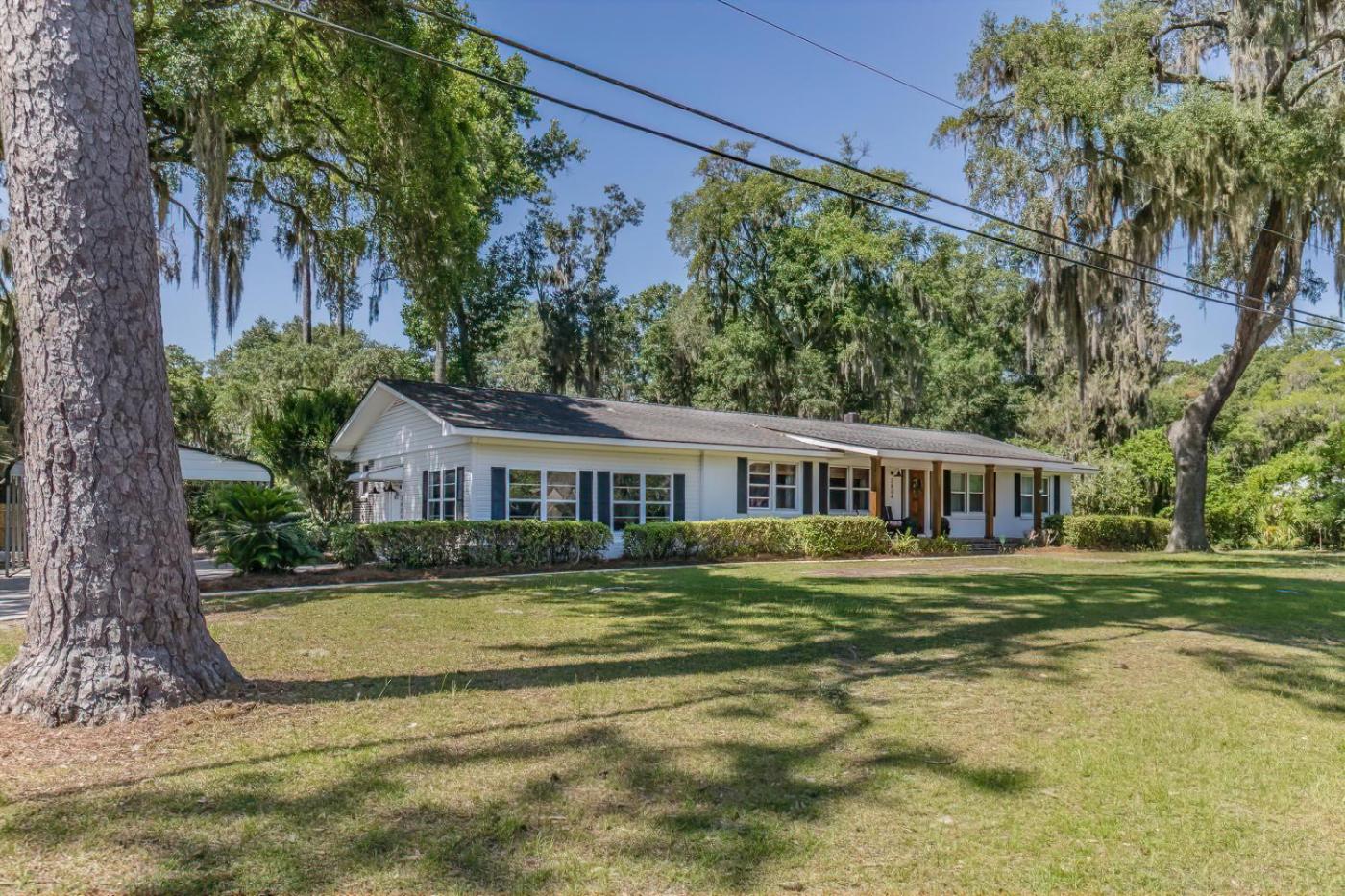 New Listing! Close Proximity to Downtown Beaufort and Parris Island view 2