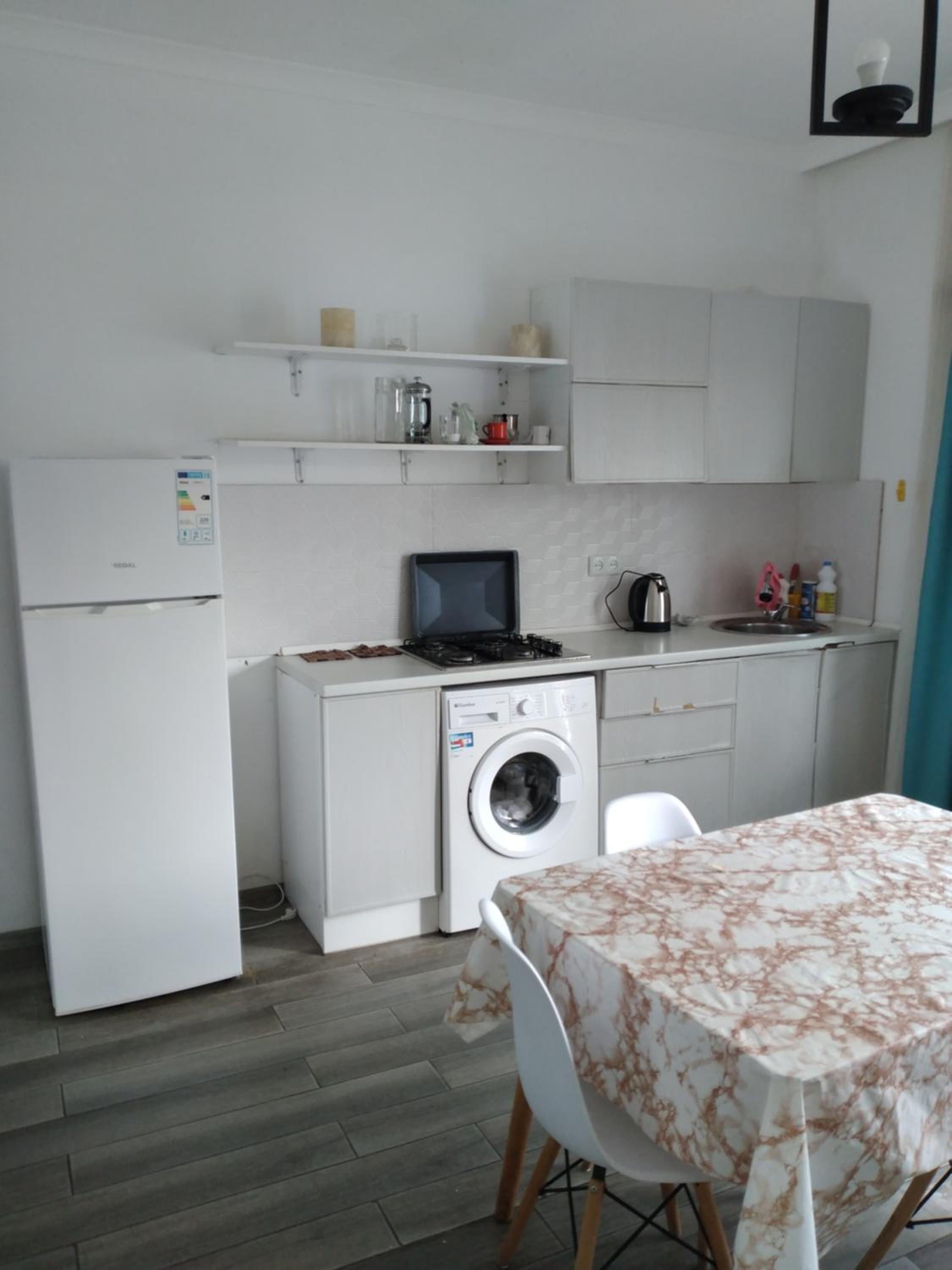 Gugu House