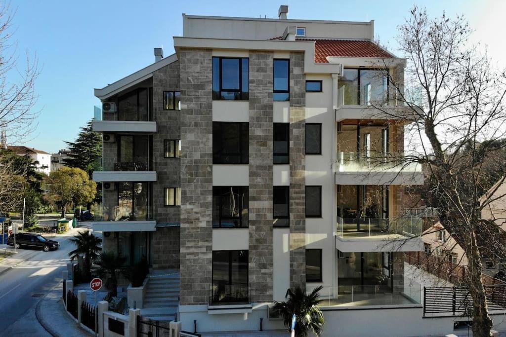 Park Residence 7 - 1 br & Parking at Tivat Center view 5