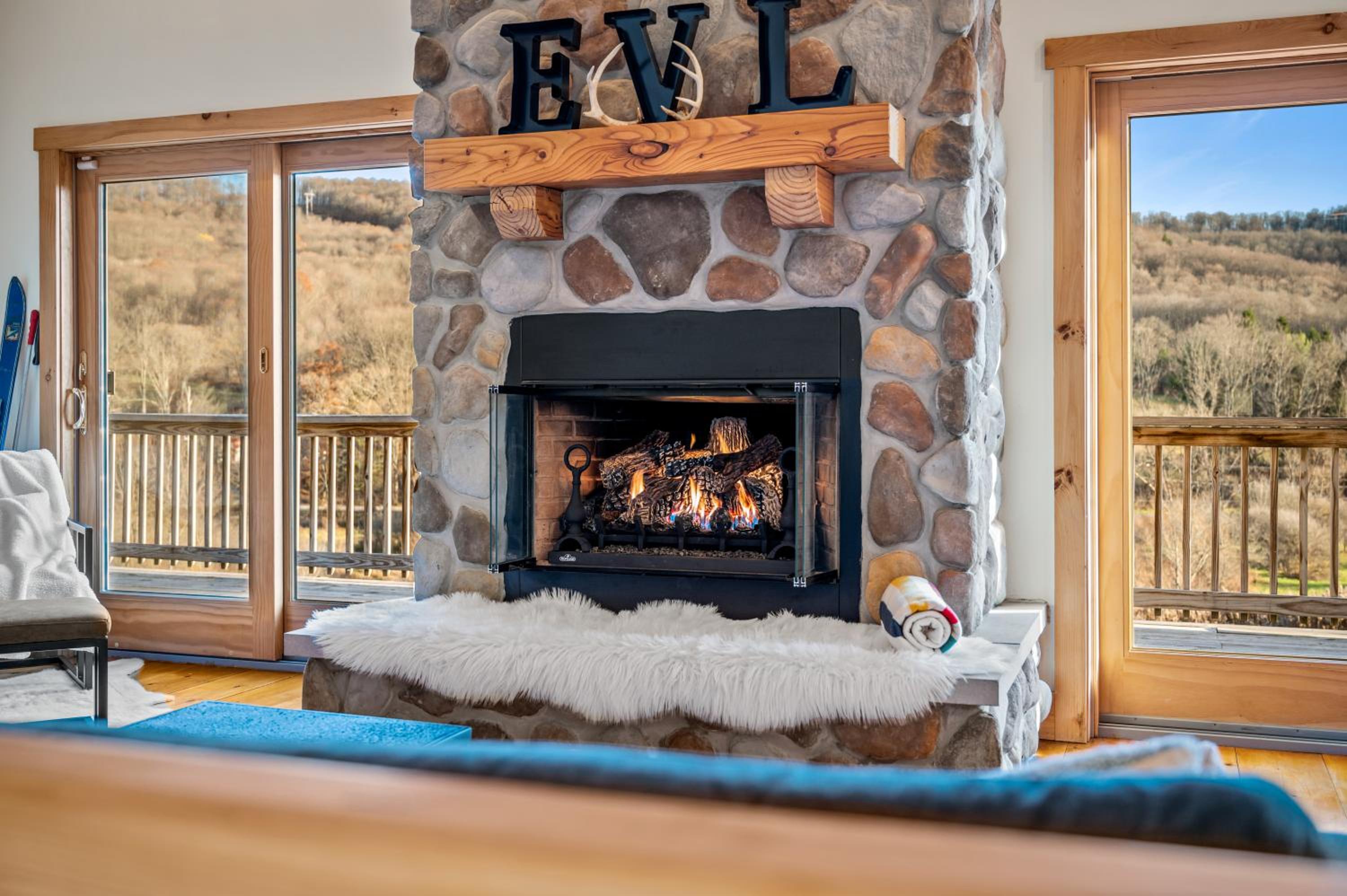 New & Stunning Chalet! Reno'd, Hot-Tub, Barrel Sauna, Slope Views, Fire Pit view 5