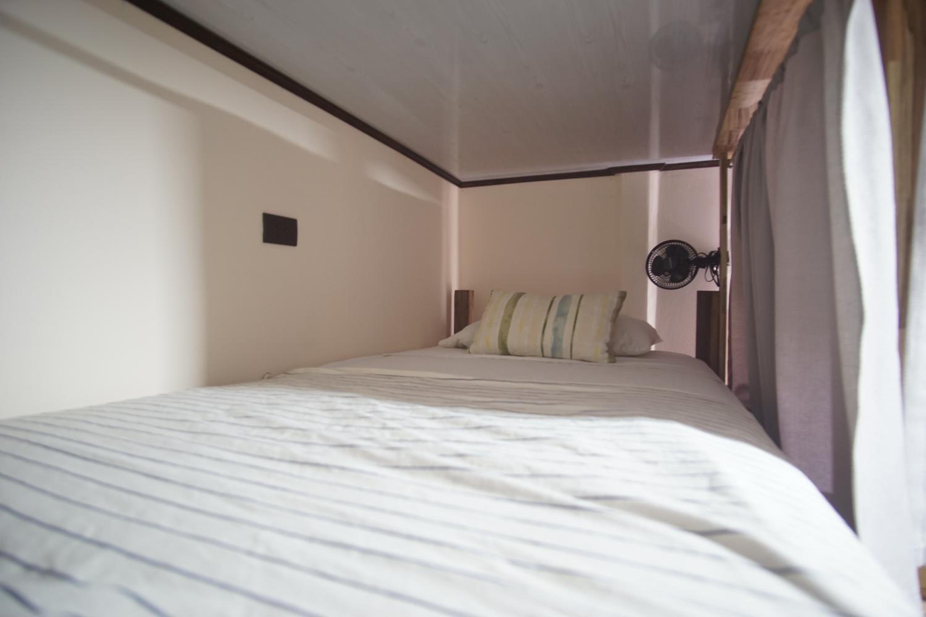 Argdivan Hostel