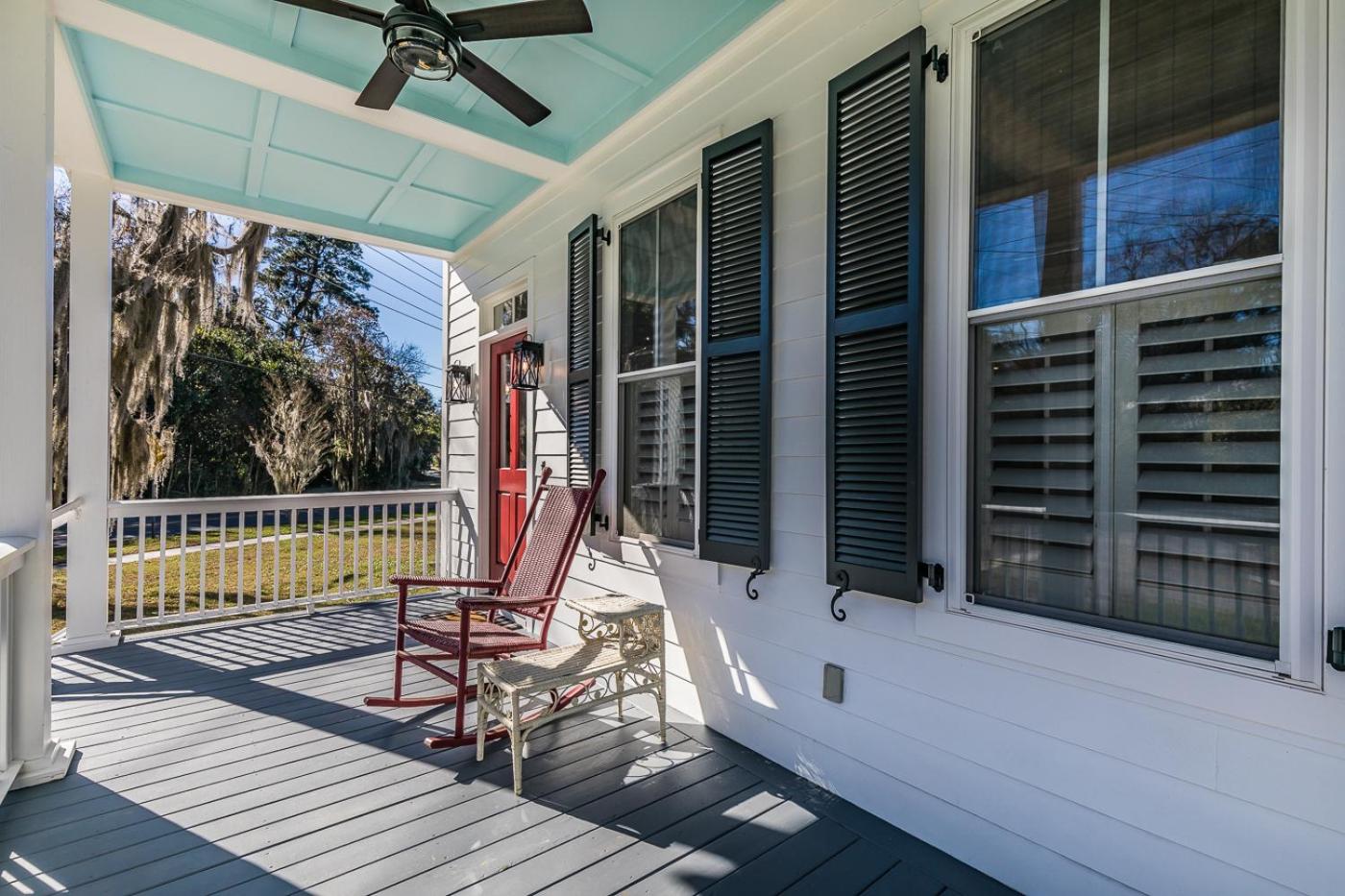 New Listing - Centrally located Beaufort home
