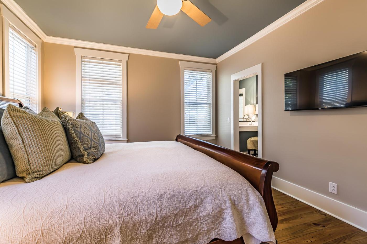 New Listing - Centrally located Beaufort home