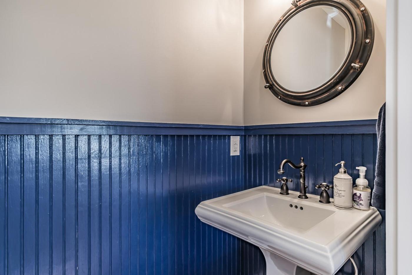 New Listing - Centrally located Beaufort home