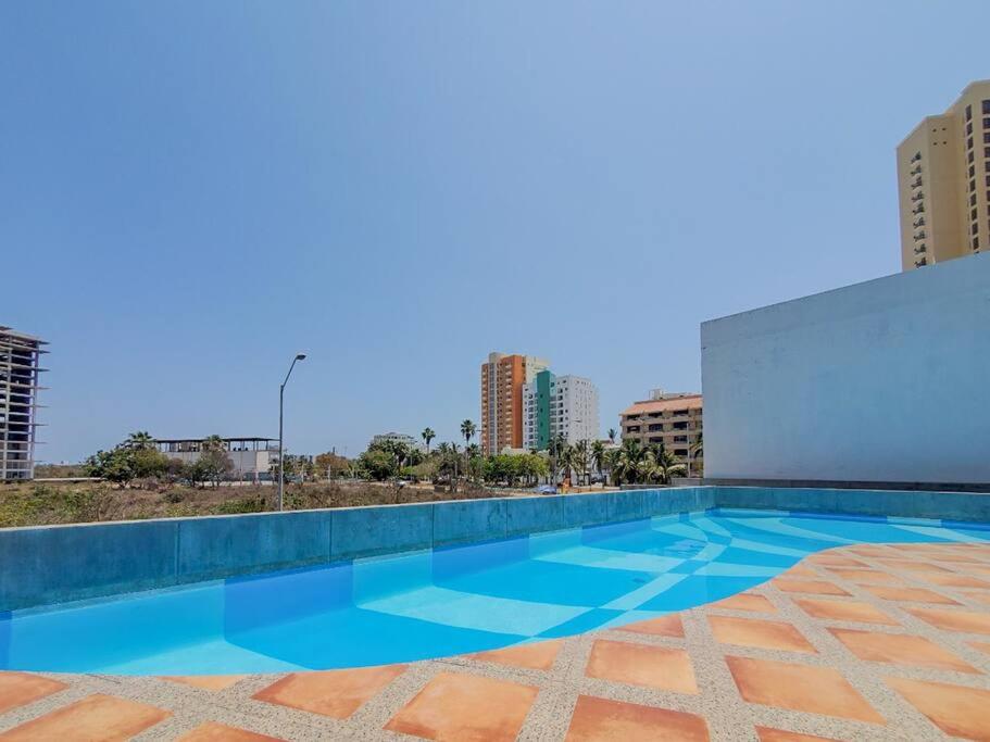 Lindo Condo a 1 cuadra de la playa