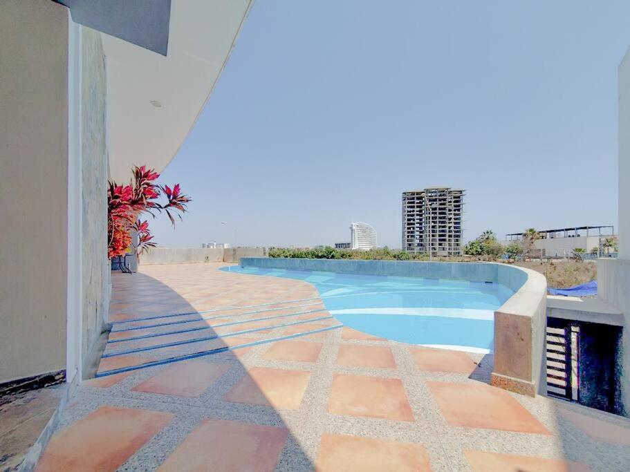 Lindo Condo a 1 cuadra de la playa
