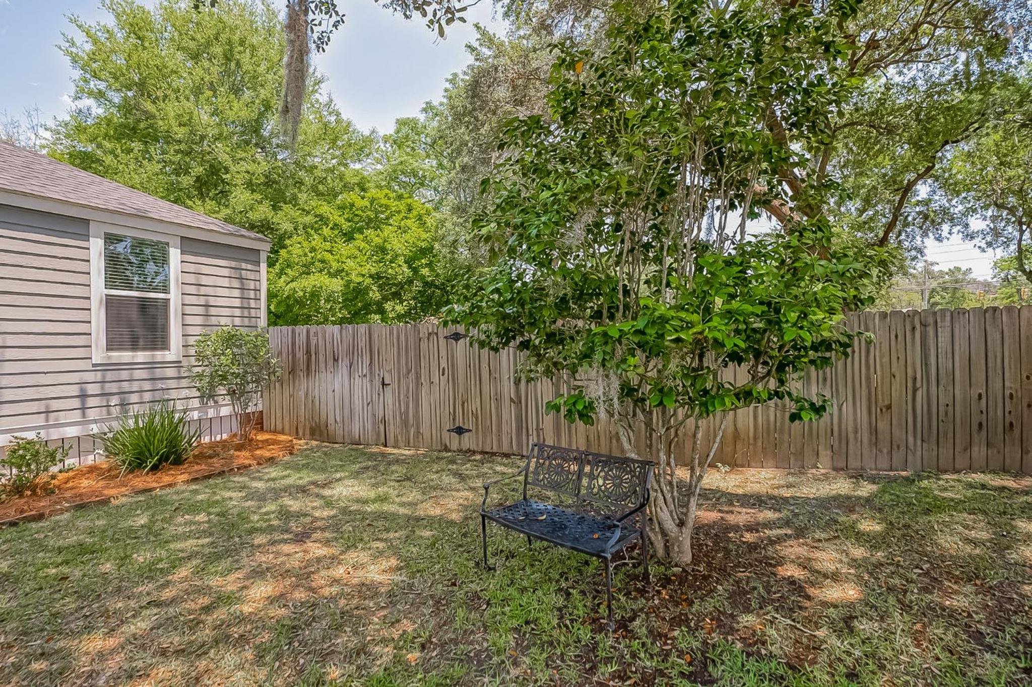 Beaufort Cottage on Heyward - Sleeps 4 view 2
