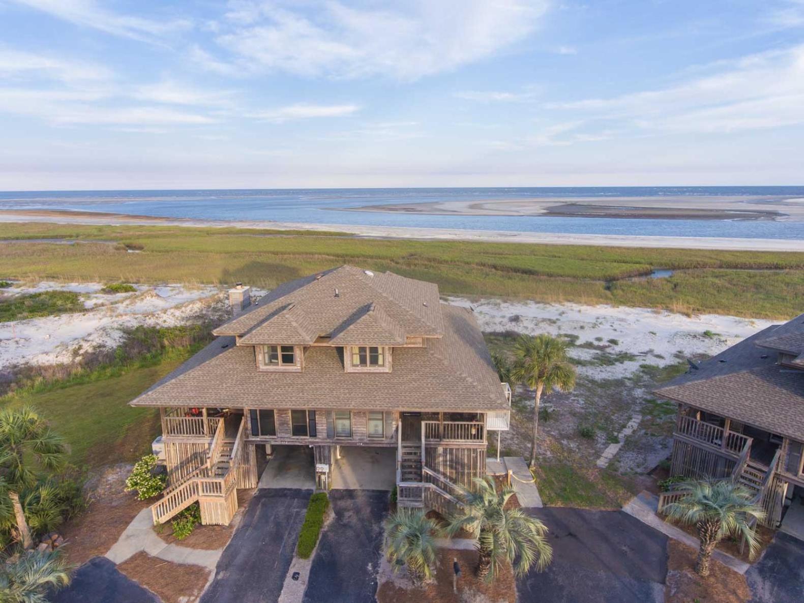 Harbor Island Beachside House