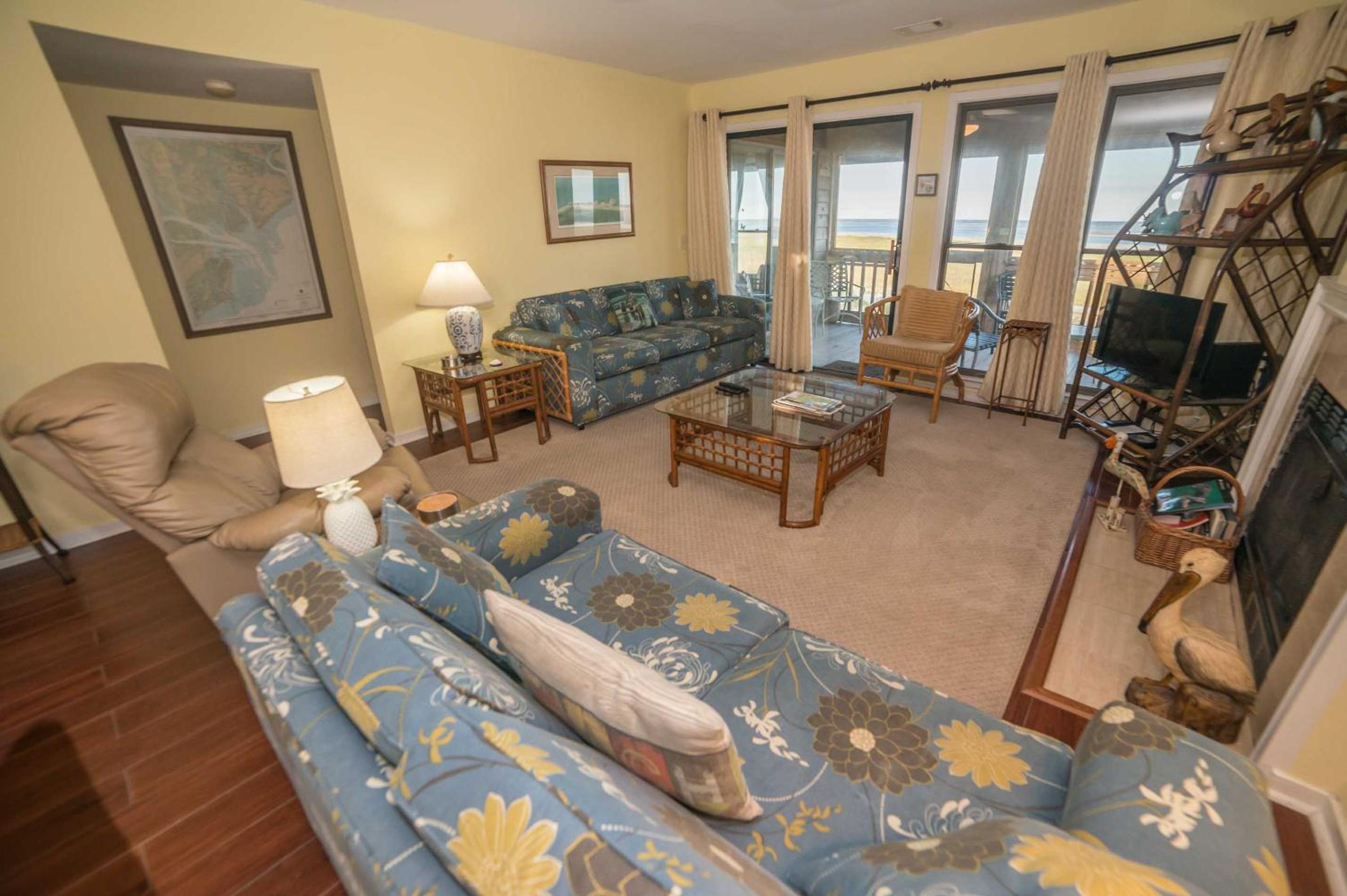 Harbor Island Beachside House