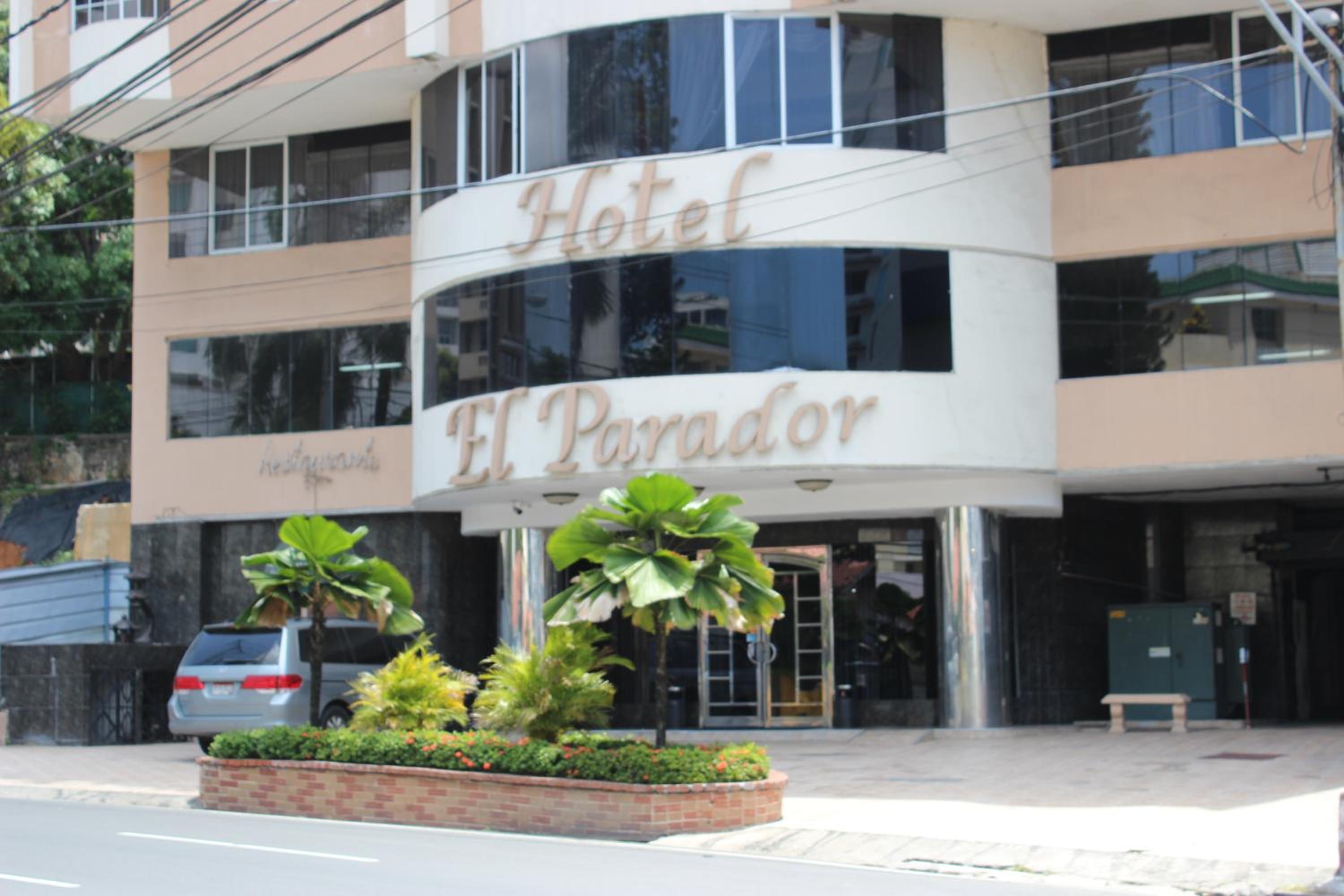 Hotel Parador - Image 1