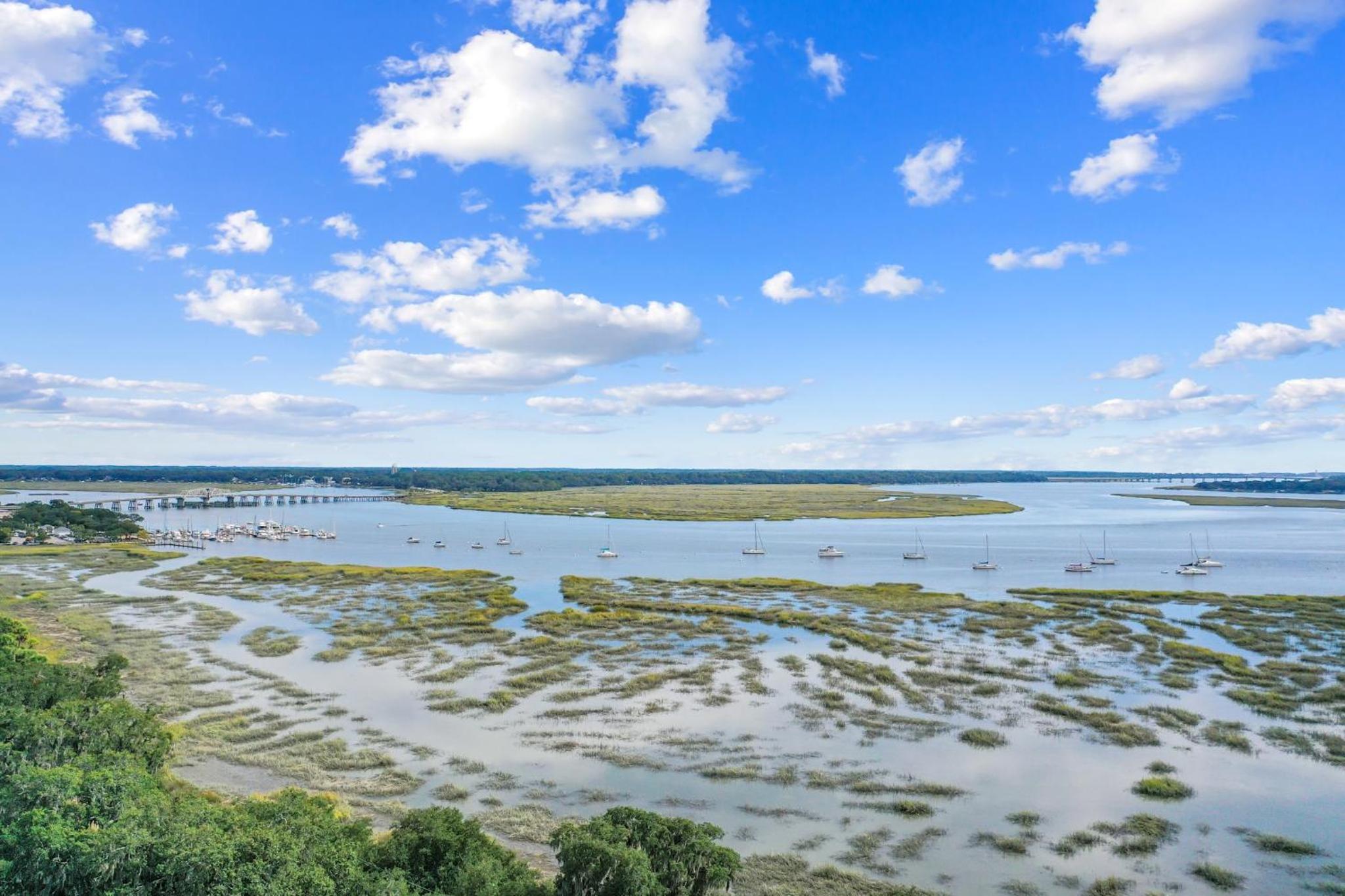 The Sandpiper - Just Steps to Downtown Beaufort and Beaufort River view 4