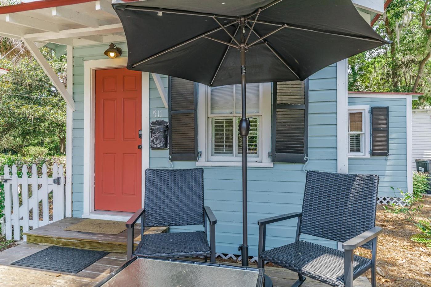 The Sandpiper Cottage - Just Steps From The Water