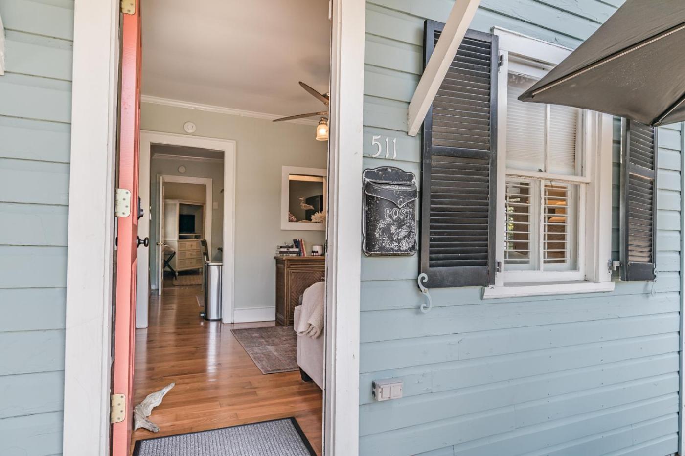 The Sandpiper Cottage - Just Steps From The Water