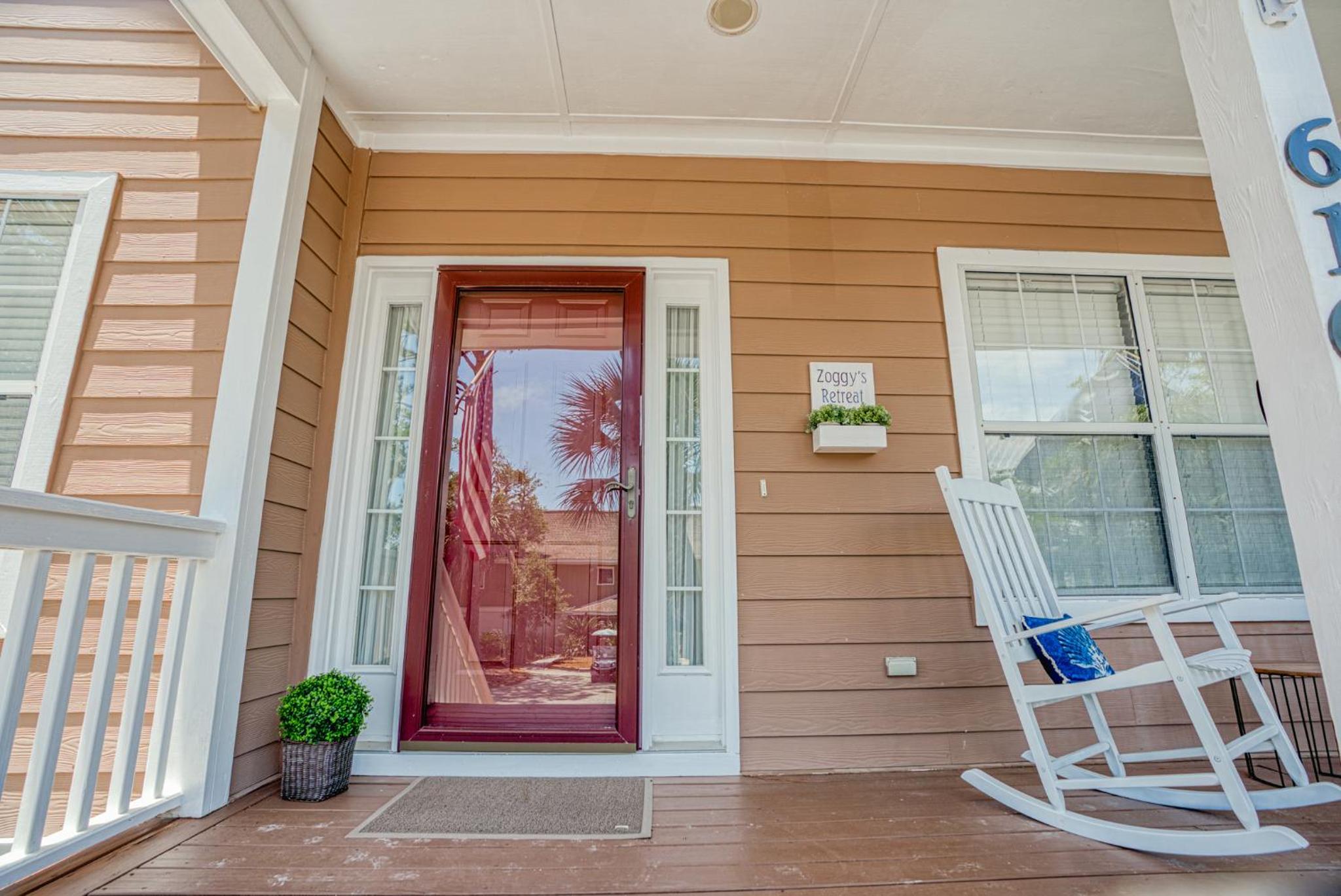 Three Bedrooms - Golf Cart and Amenity Cards Available